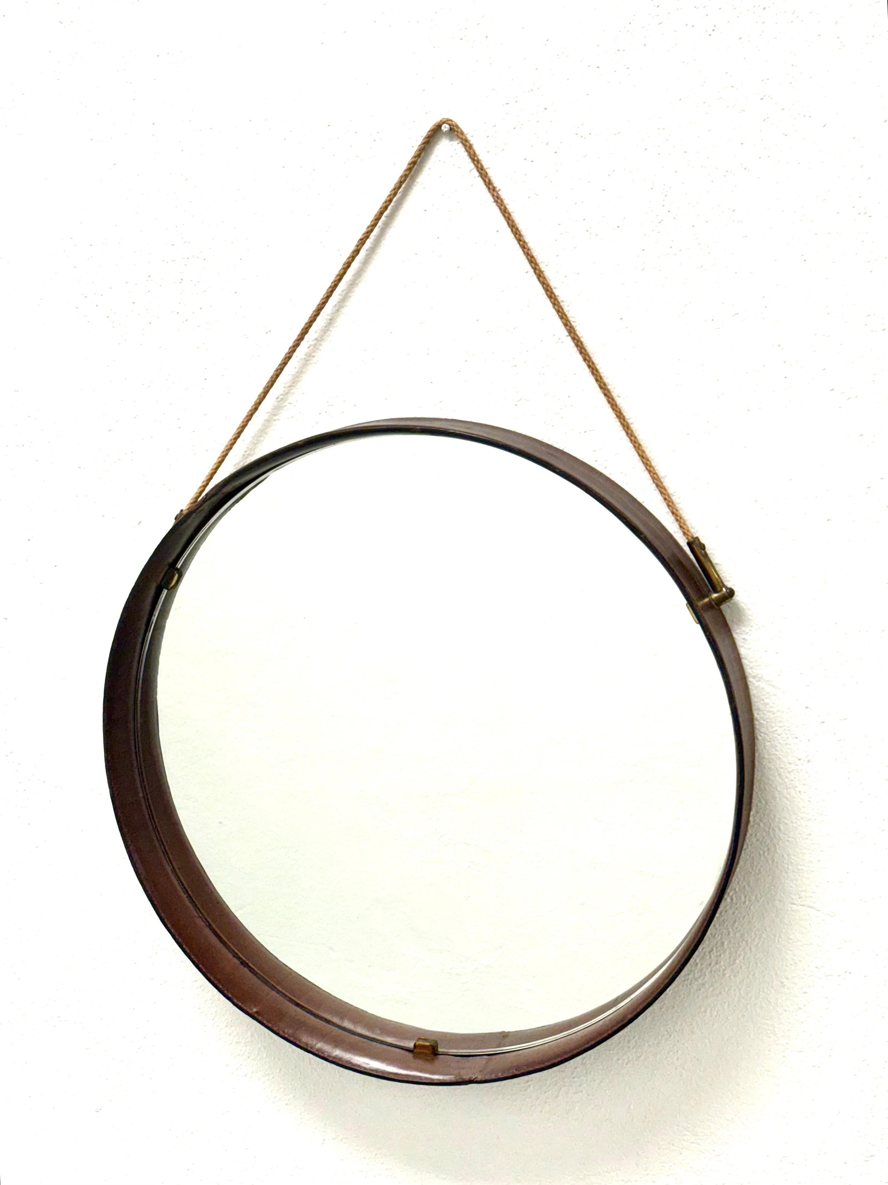 French Mid-Century Round Stitched Dark Brown Leather Mirror, Jacques Adnet, 1955 In Good Condition For Sale In New York, NY