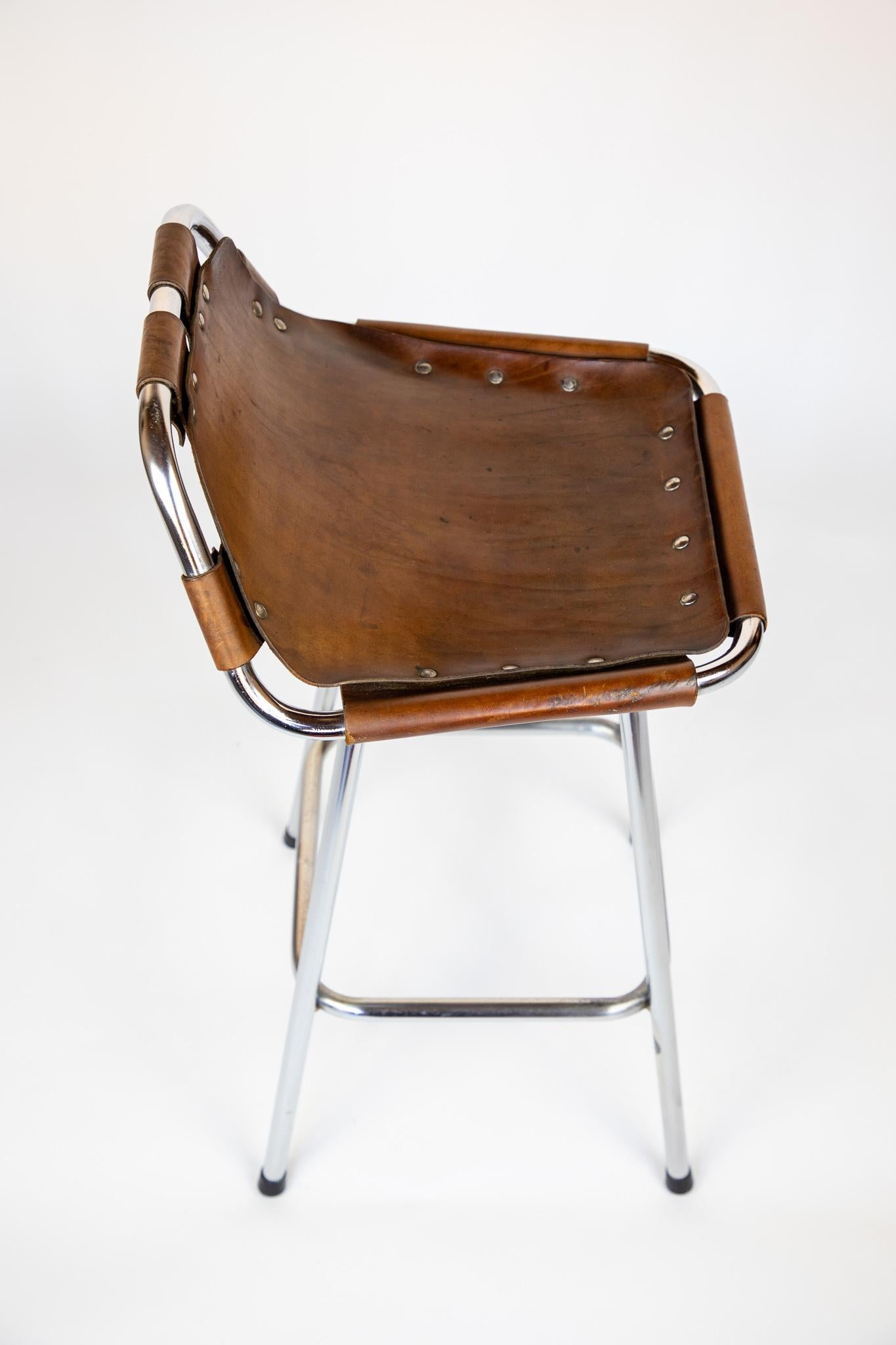 French Mid-Century Saddle Leather, Brown, Chrome Bar Stools, Perriand, 1960s In Good Condition In Vienna, AT
