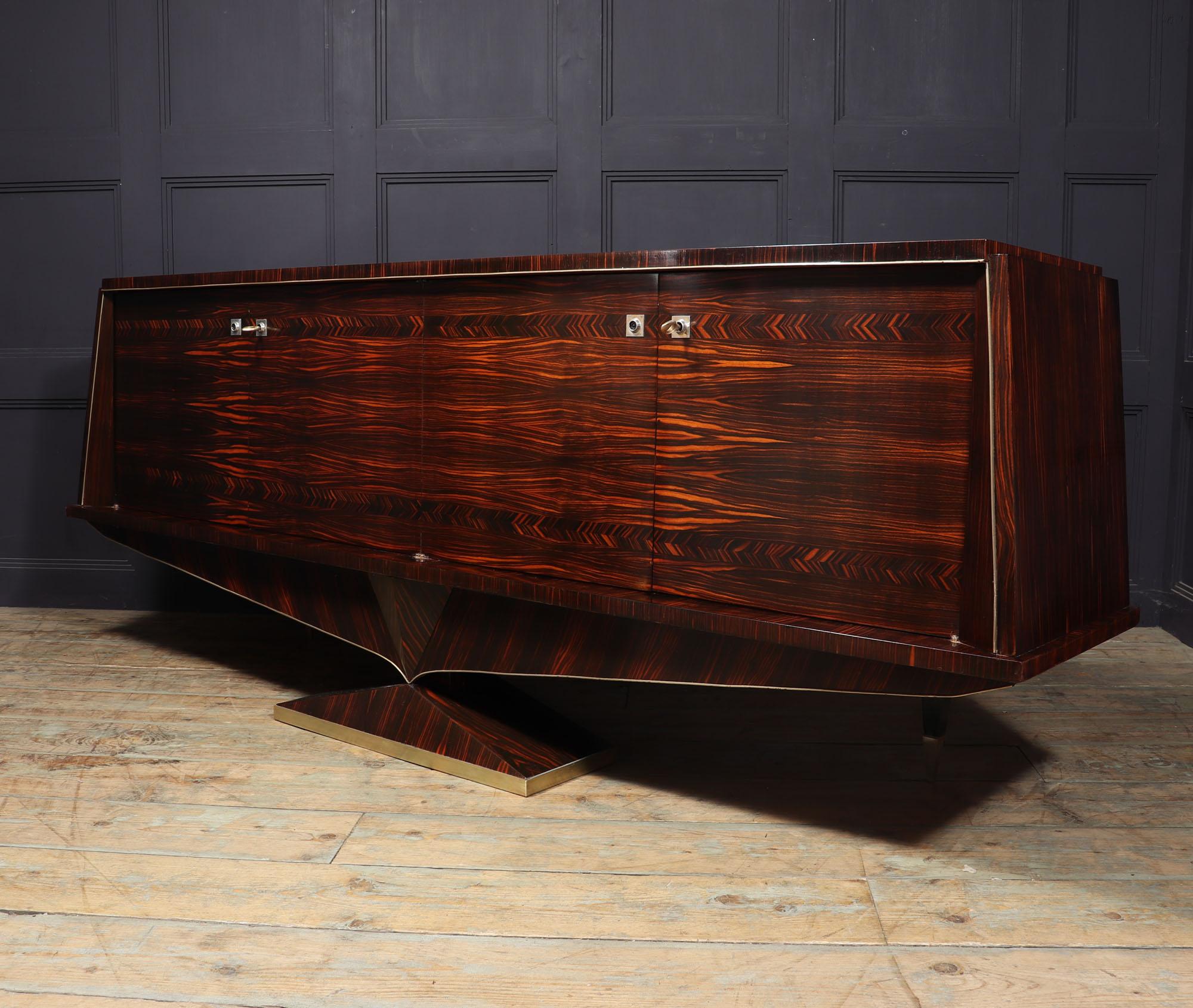 French Mid century Sideboard in Macassar Ebony c 1960 For Sale 10
