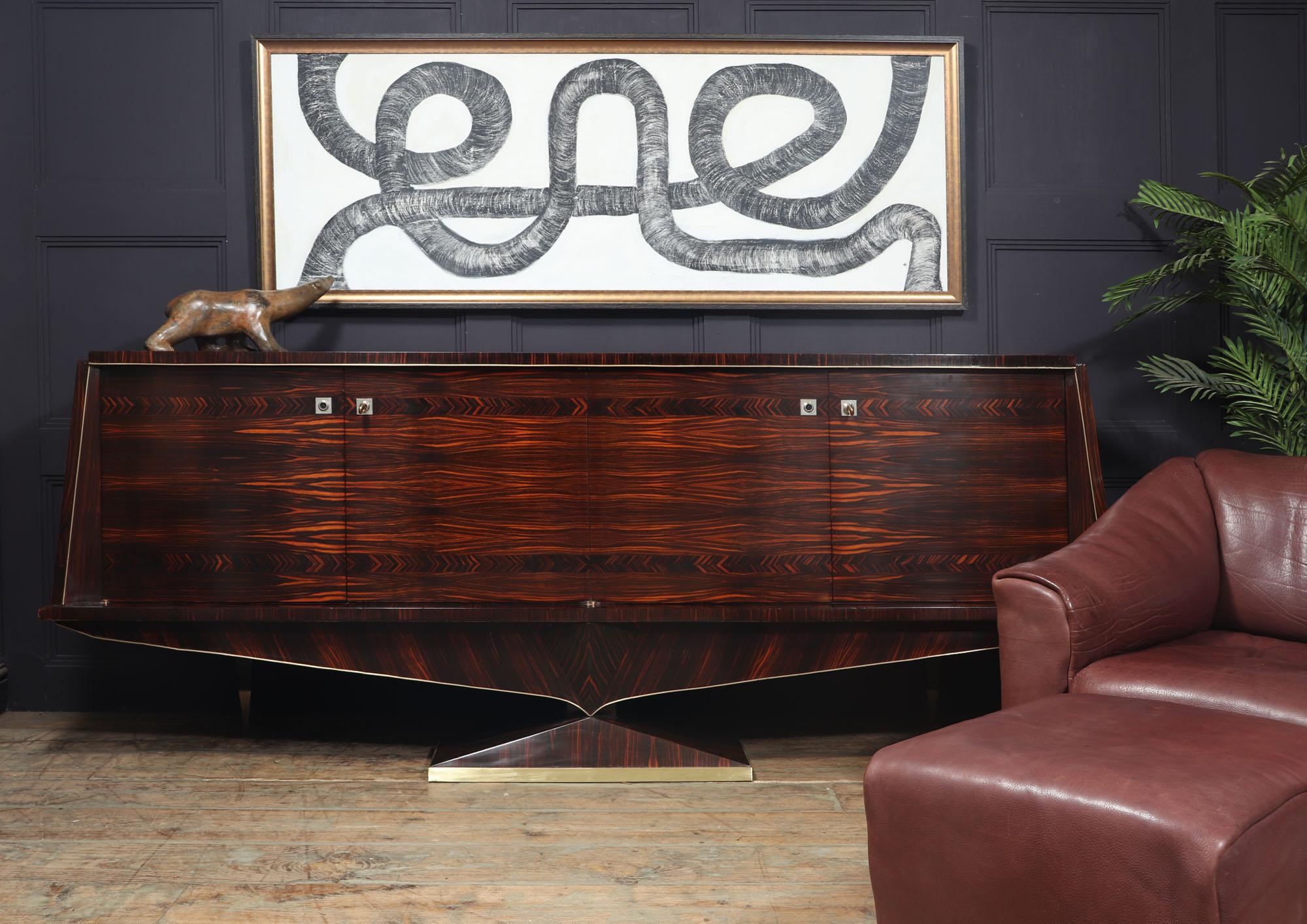 French Mid century Sideboard in Macassar Ebony c 1960 For Sale 1