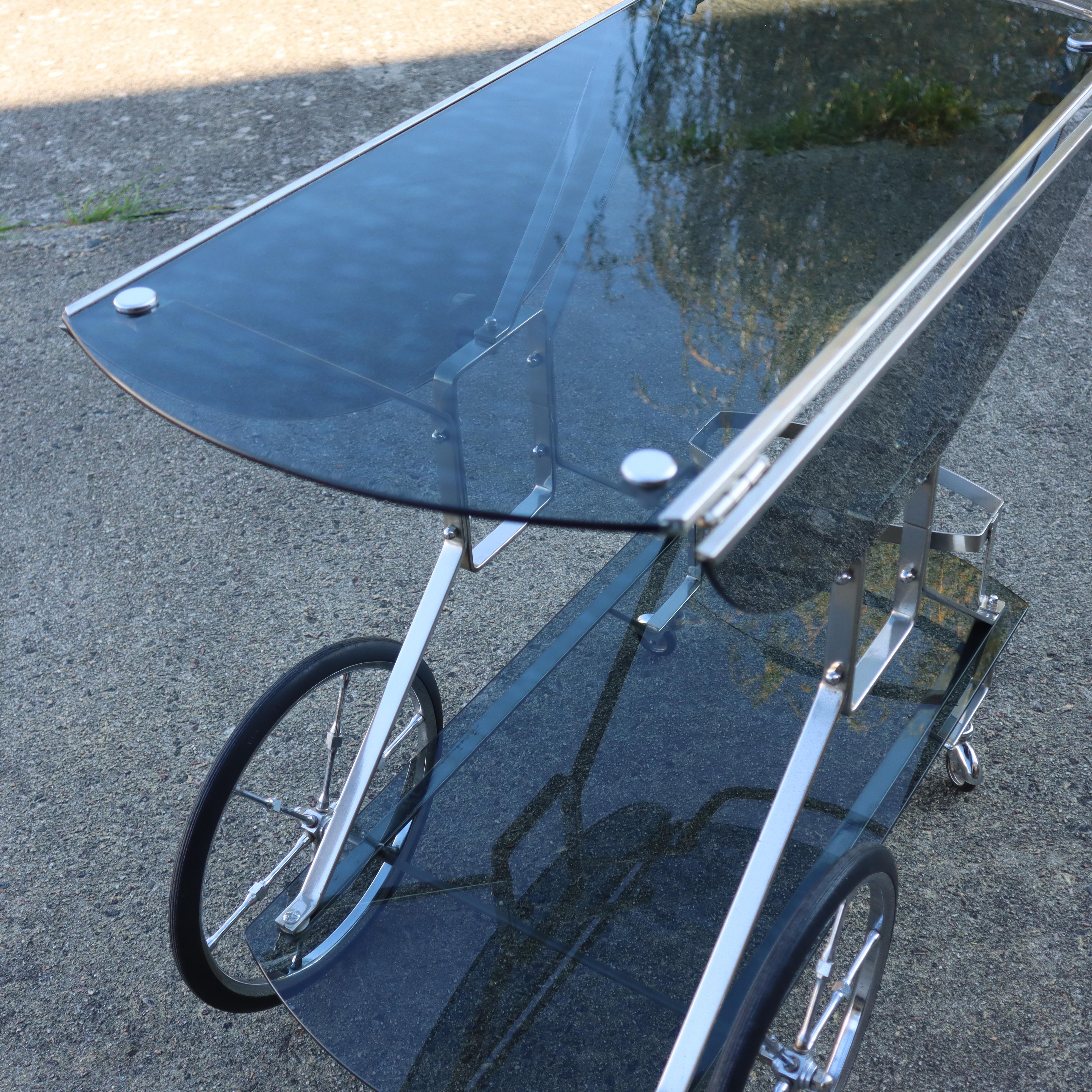 French Mid-Century Smoked Glass and Chrome Bar Trolley-Drop Leaf Bar Cart-60s en vente 3
