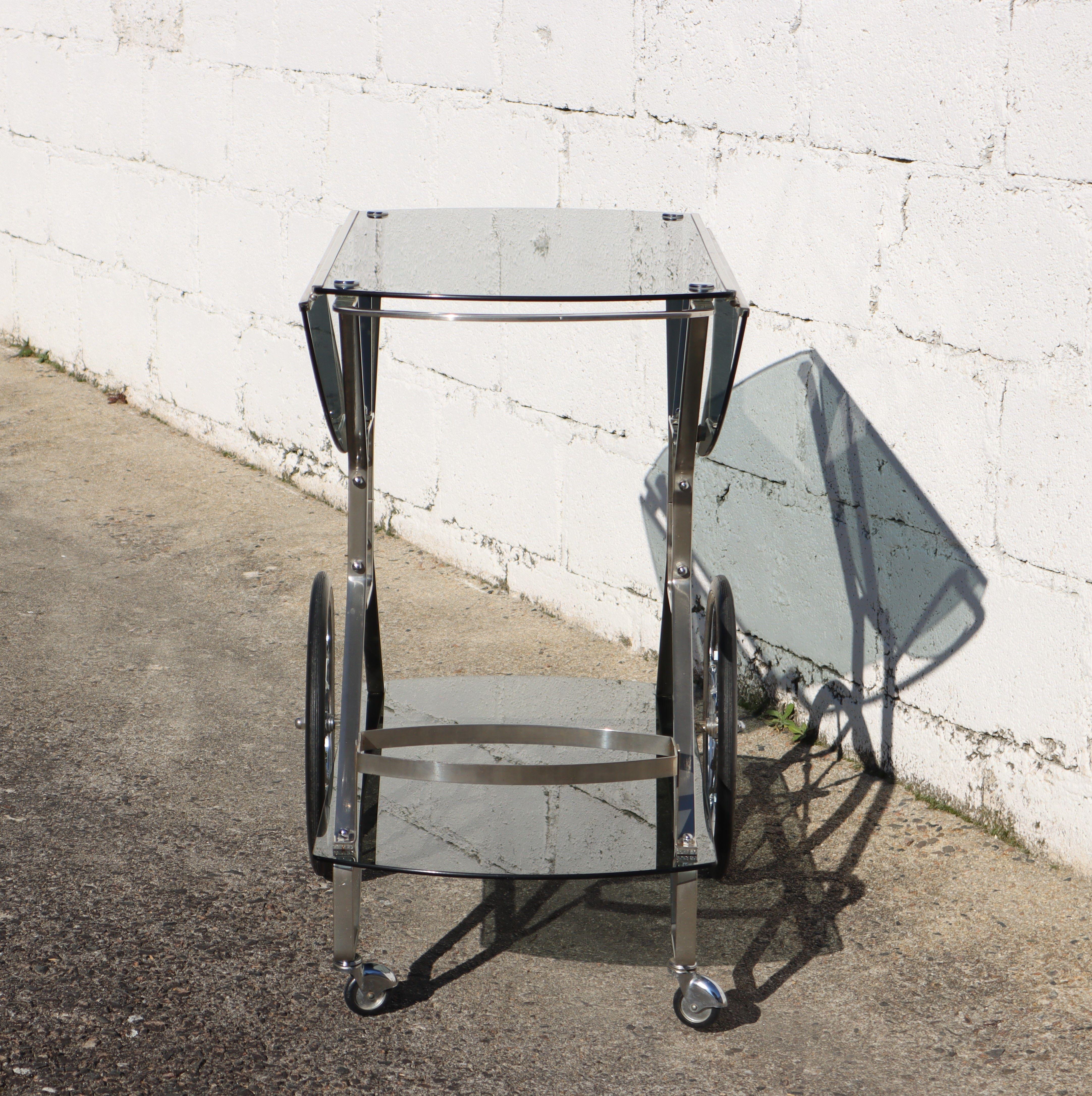 French Mid-Century Smoked Glass and Chrome Bar Trolley-Drop Leaf Bar Cart-60s en vente 1