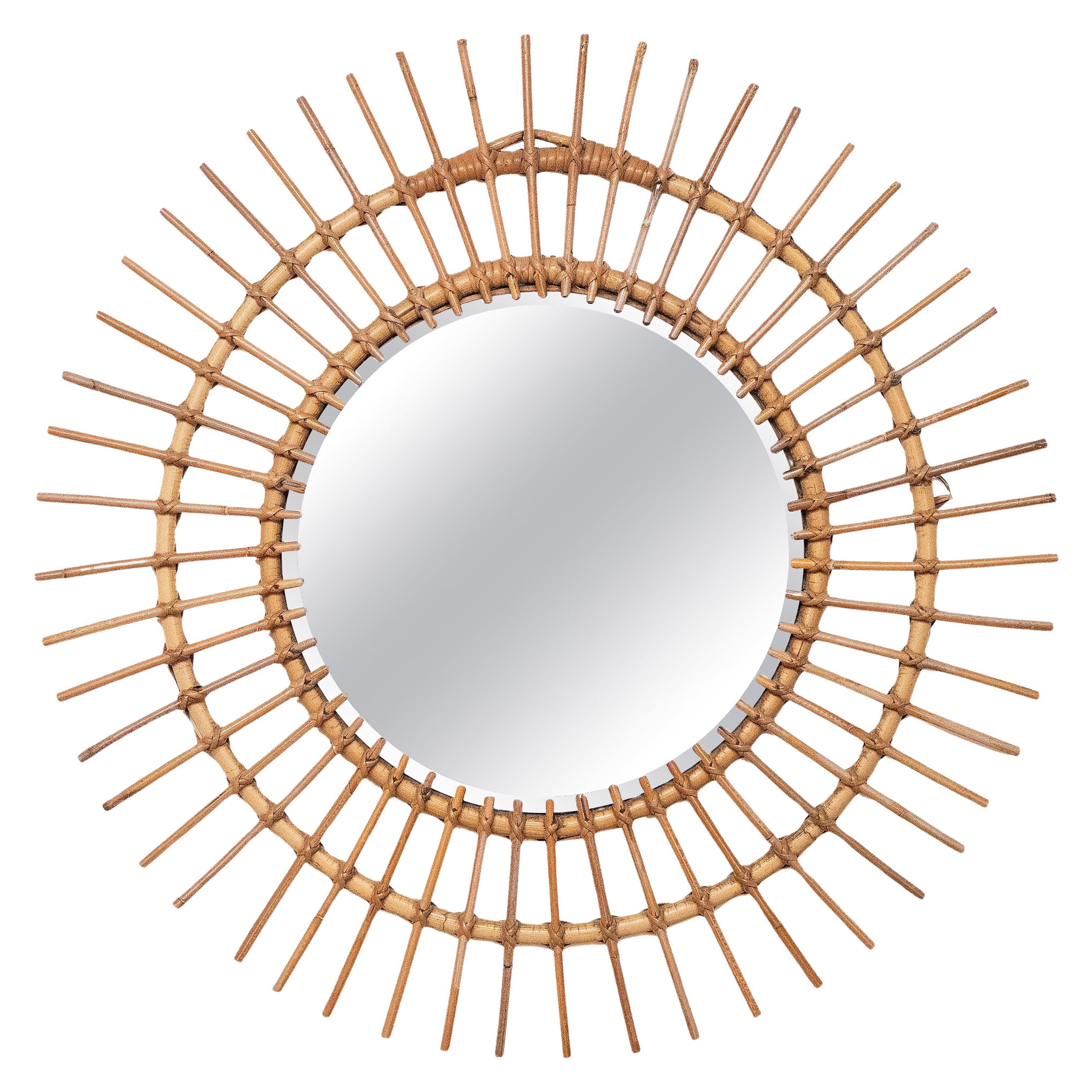 Französisch Mitte des Jahrhunderts Sunburst oder Starburst Spiegel von Bambus & Rattan (Dia 27 3/8) im Angebot