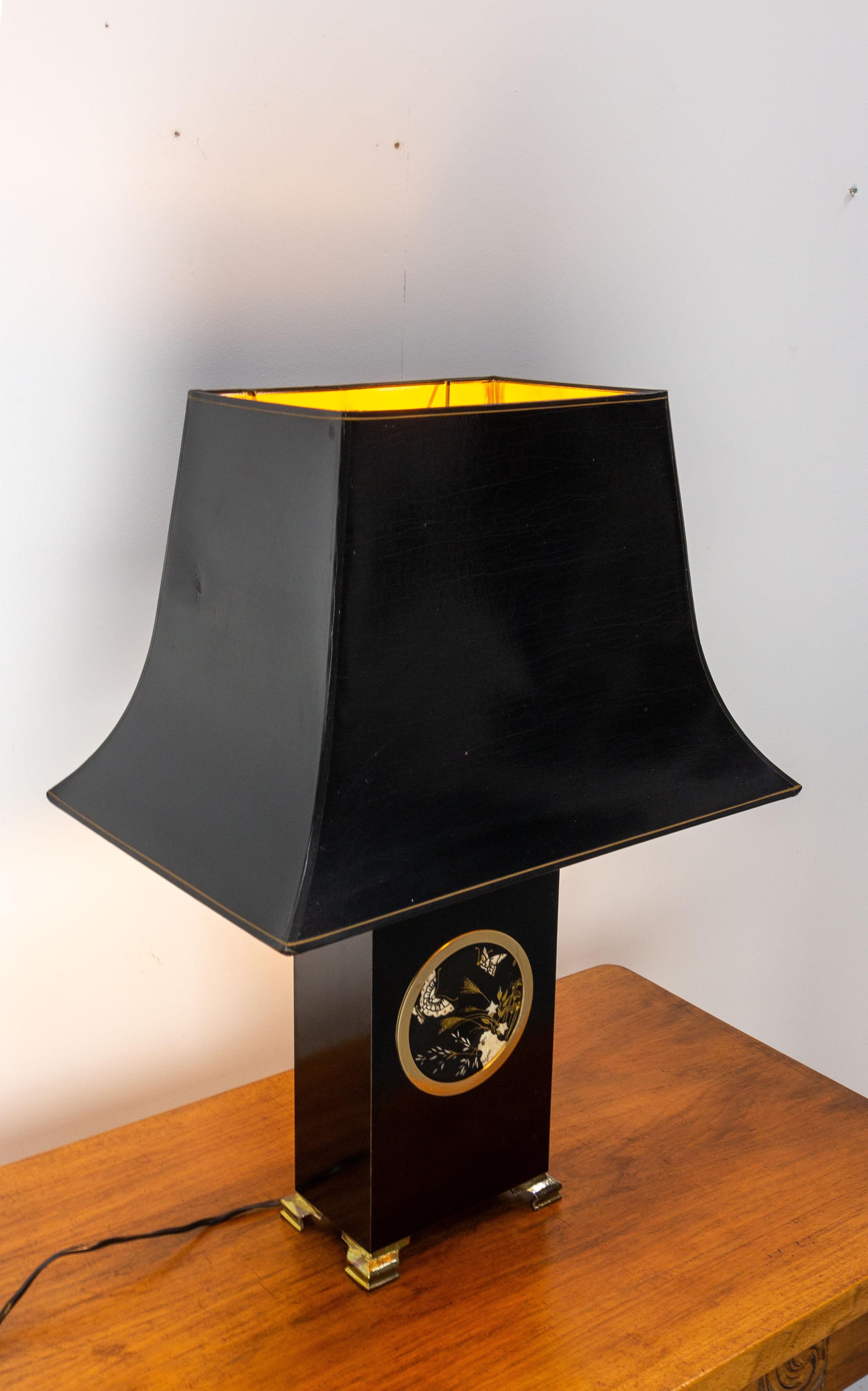 Mid-Century Modern French Mid-Century Table Lamp, Black with a Decof of Butterflies, c. 1970 For Sale