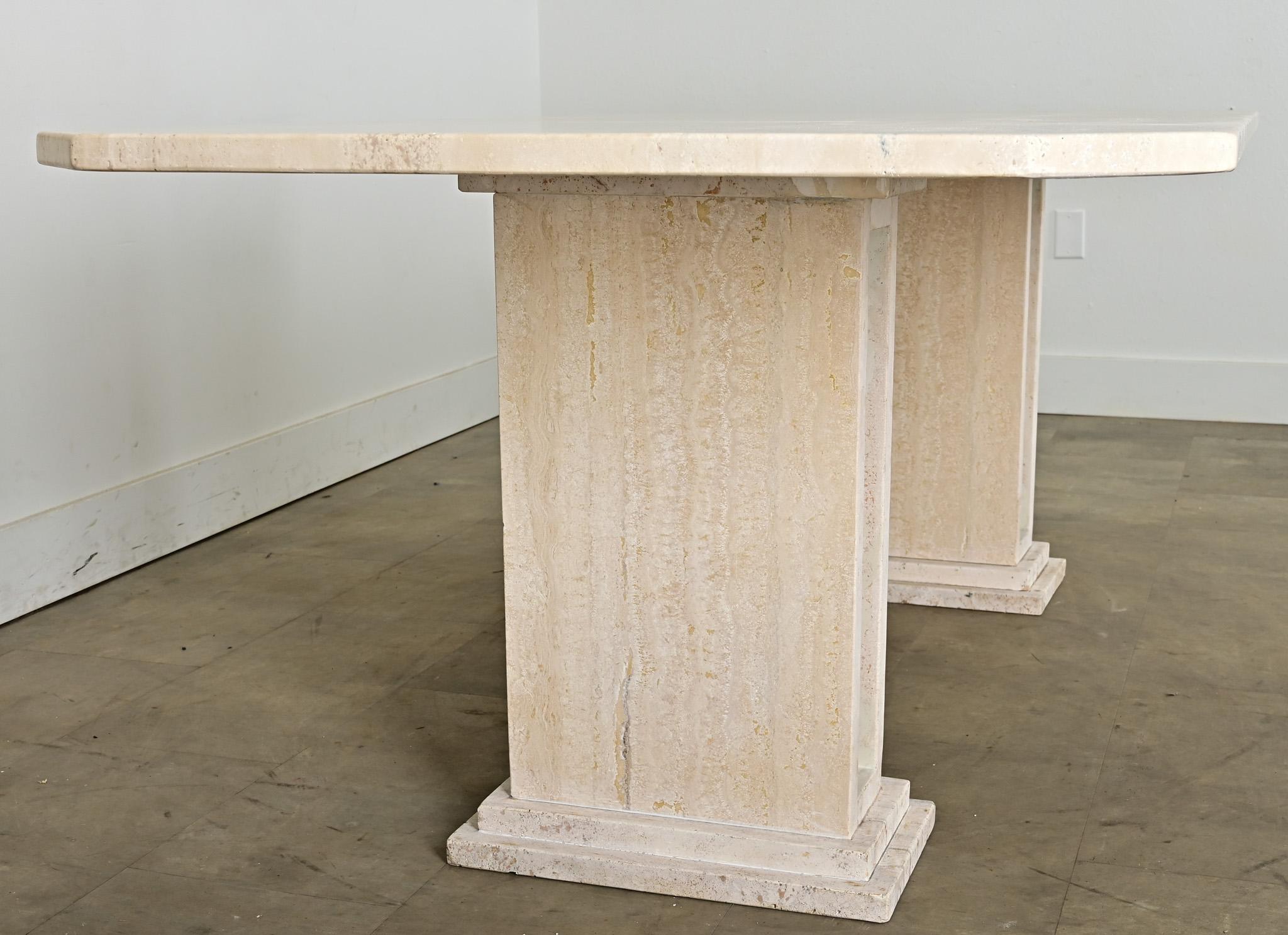 Table de salle à manger en travertin du milieu du siècle dernier en vente 2