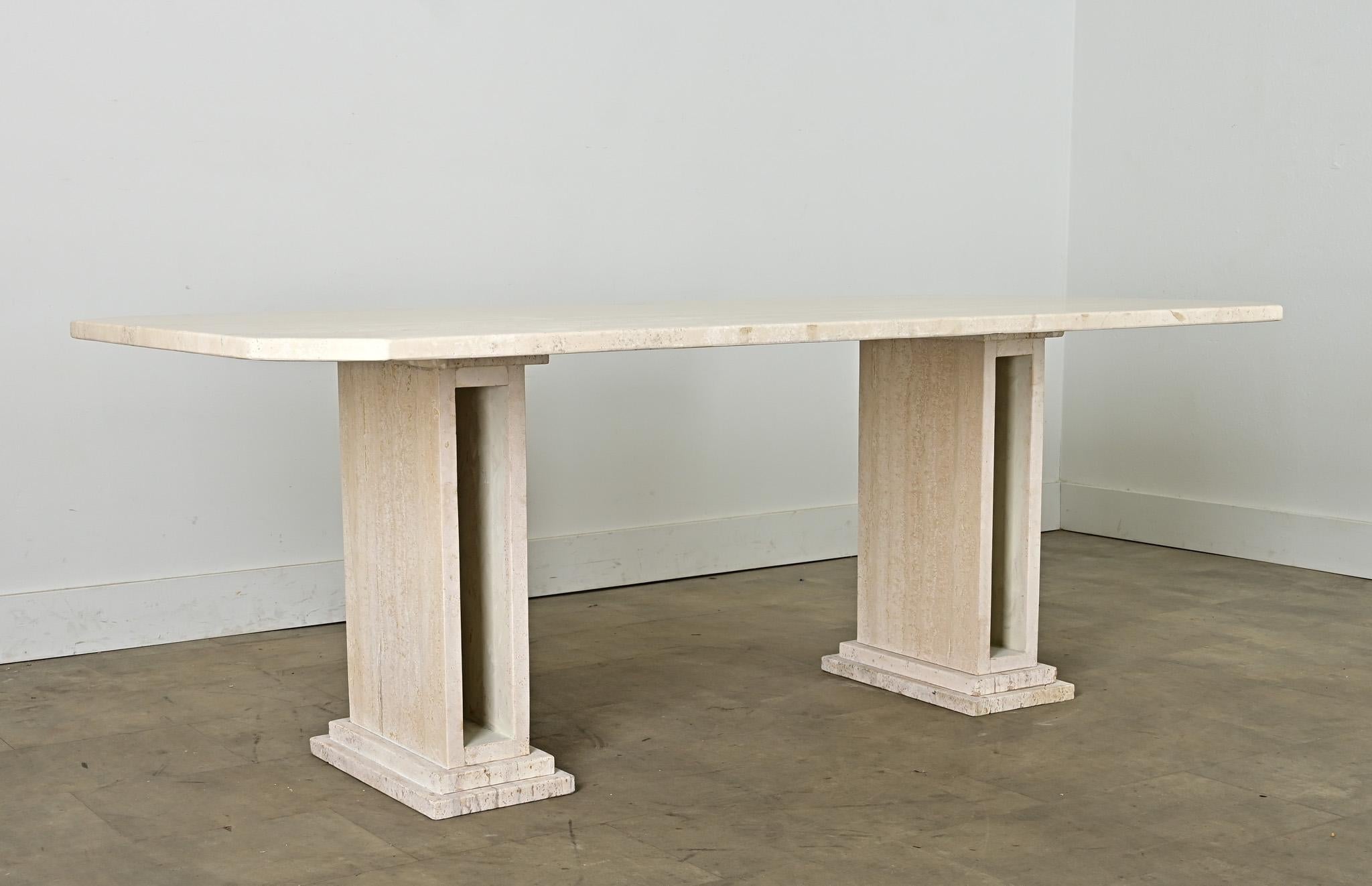 Table de salle à manger en travertin du milieu du siècle dernier en vente 4