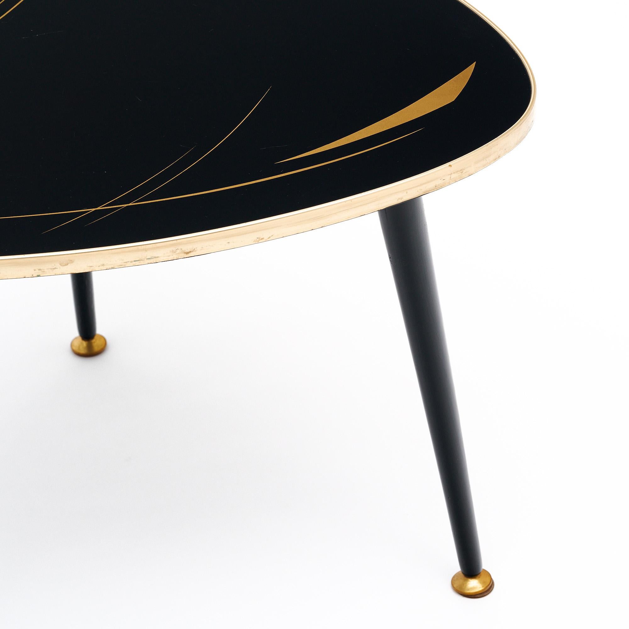 Mid-Century Modern Table d'appoint tripode française du milieu du siècle en vente