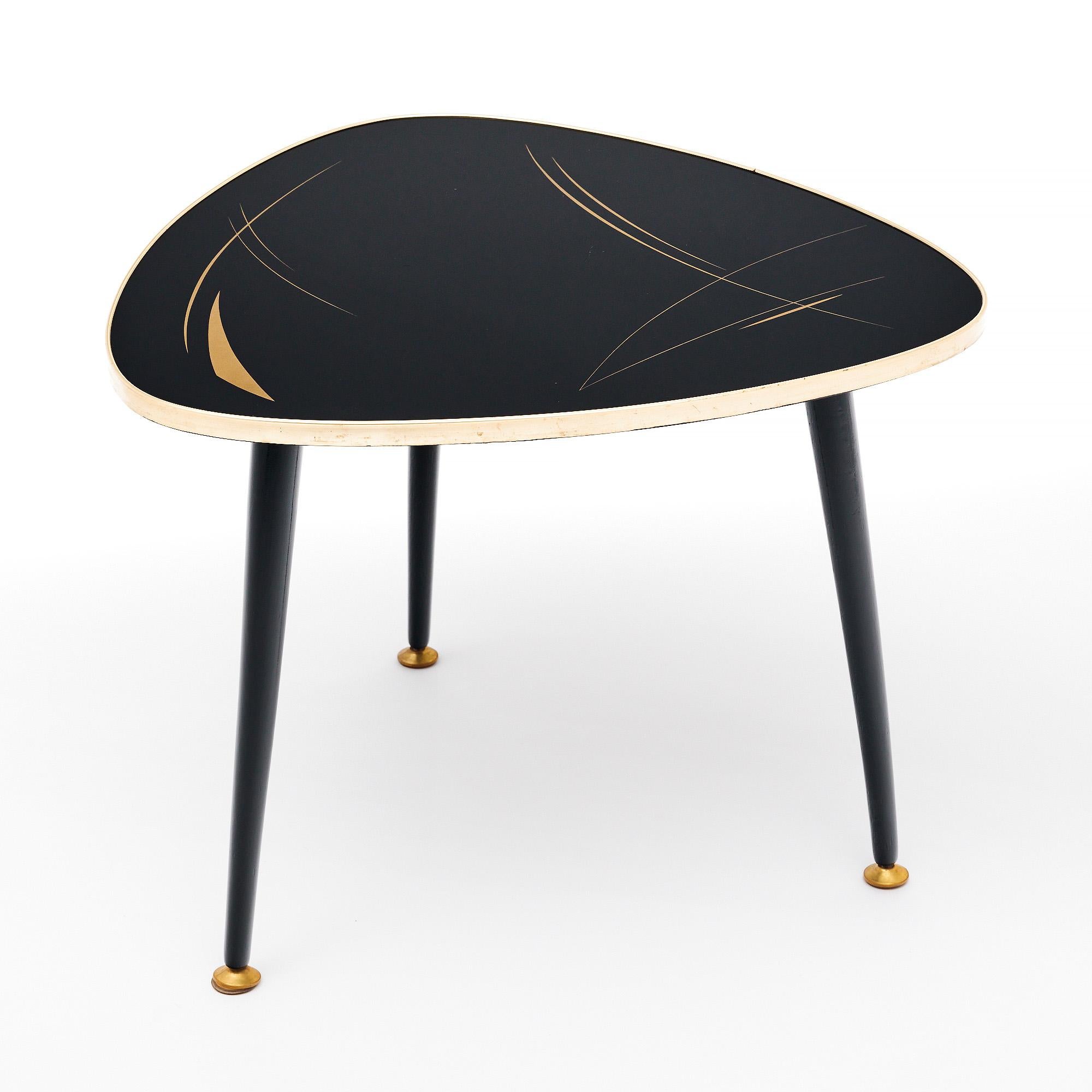 Table d'appoint tripode française du milieu du siècle en vente 1