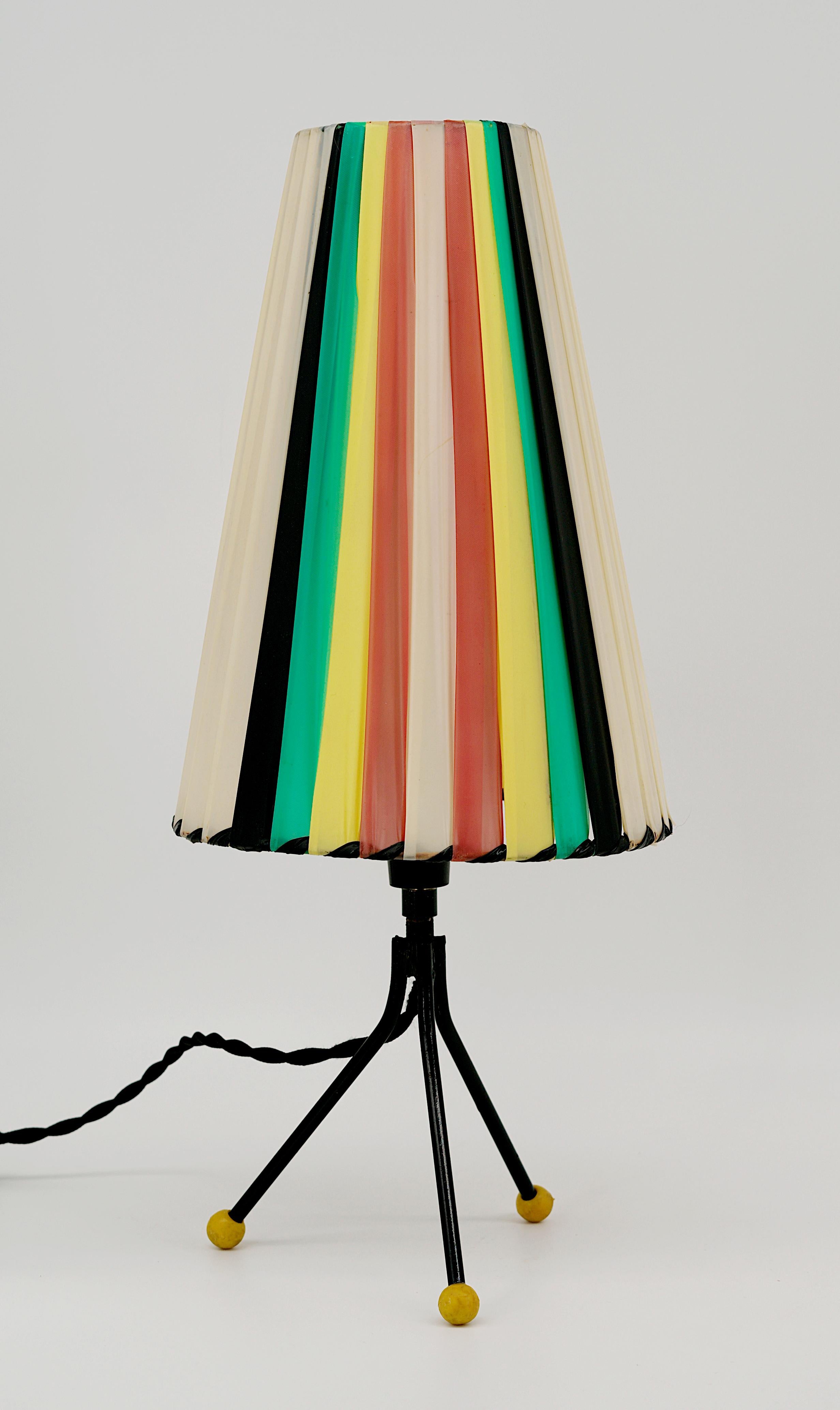 French Mid-century Tripod Table Lamp, 1950s In Good Condition For Sale In Saint-Amans-des-Cots, FR