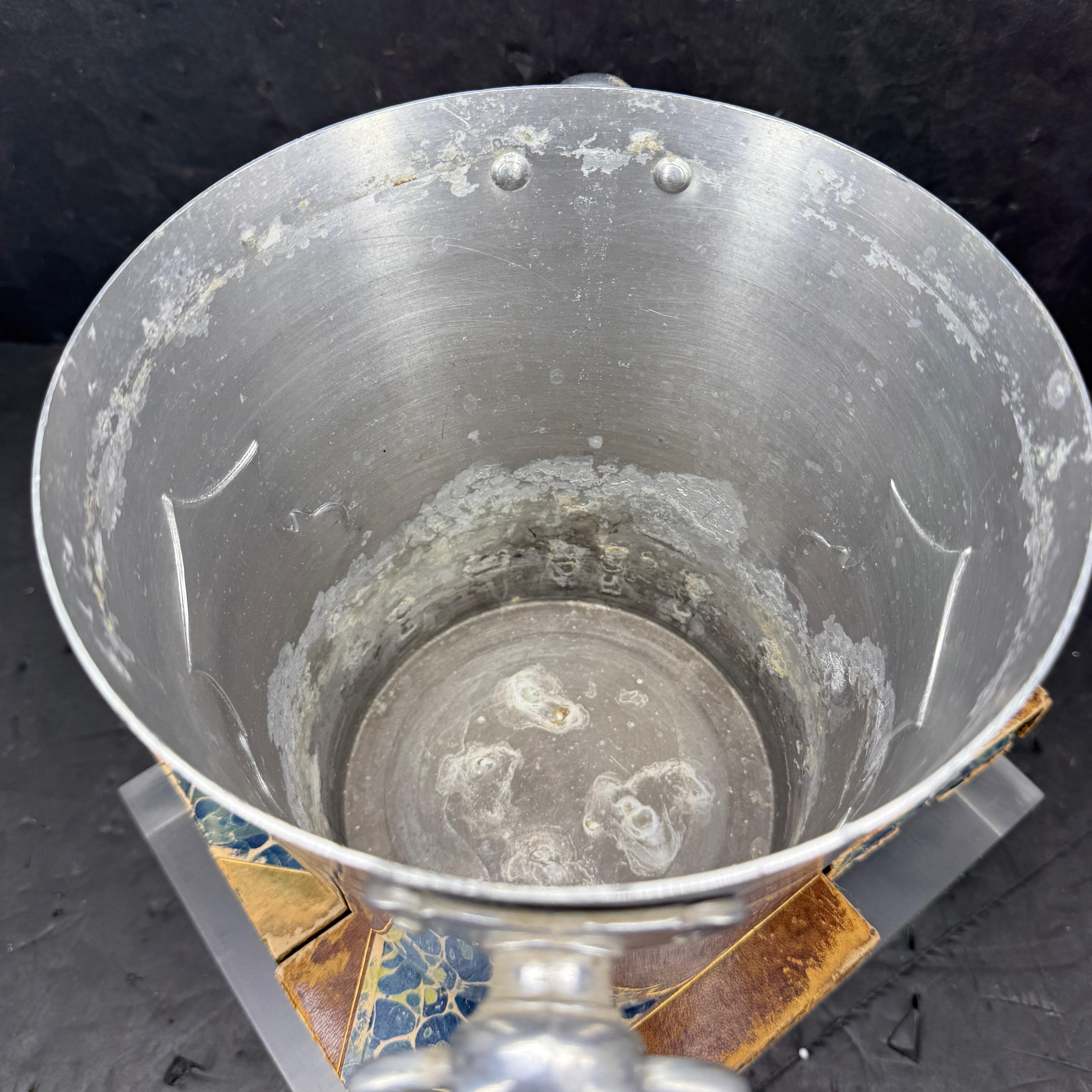 Französischer Eiskübel für Champagner Veuve Clicquot aus der Jahrhundertmitte im Angebot 3