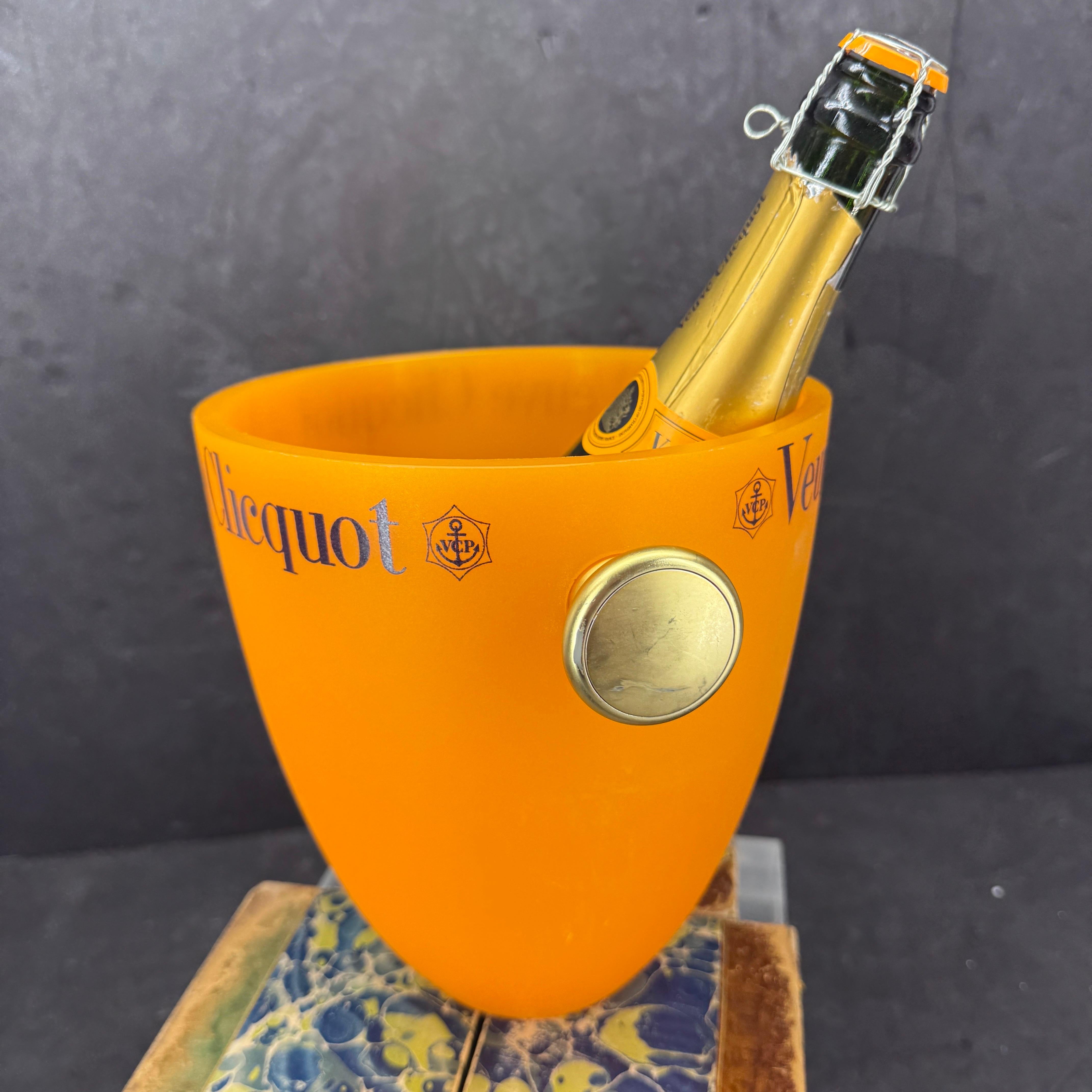 Französischer Eiskübel für Champagner Veuve Clicquot aus der Jahrhundertmitte im Angebot 6