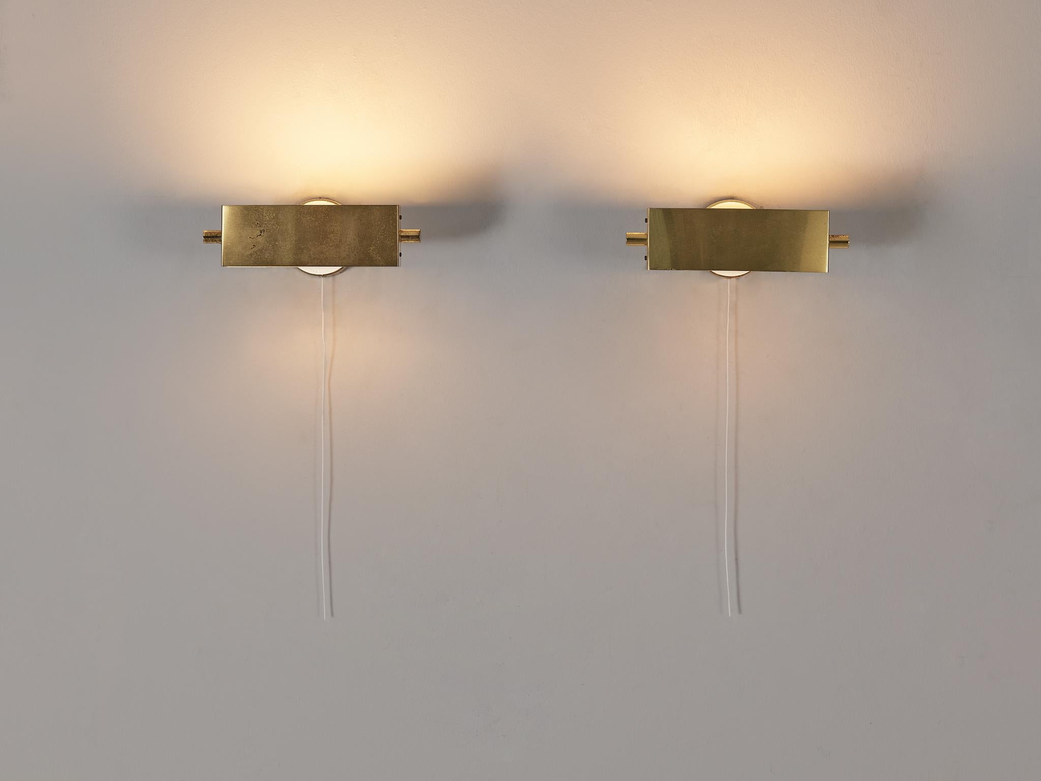 French Mid-Century Wall Lights in Brass  1