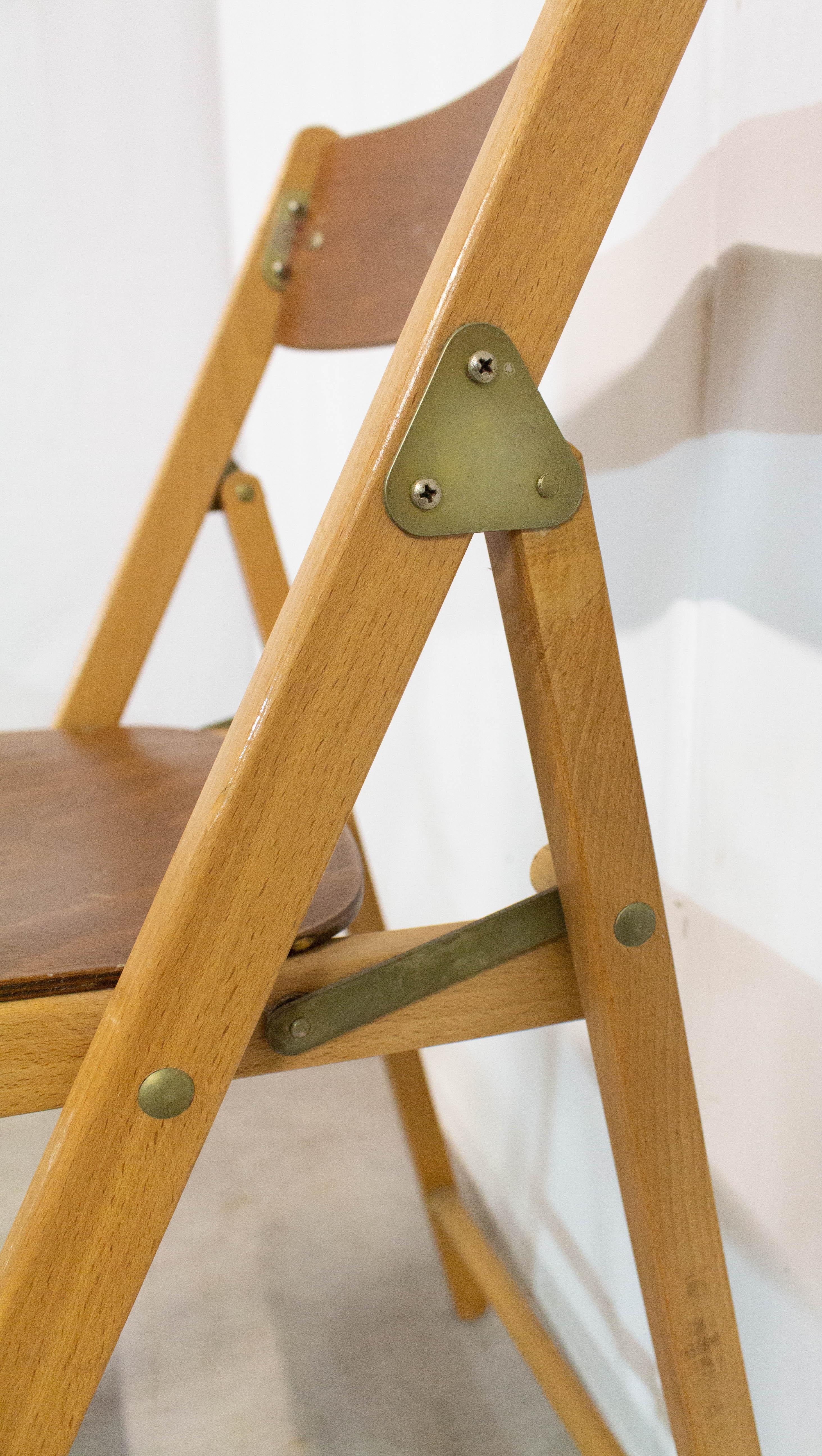 French Midcentury Wood Folding Chair, 1970 For Sale 7