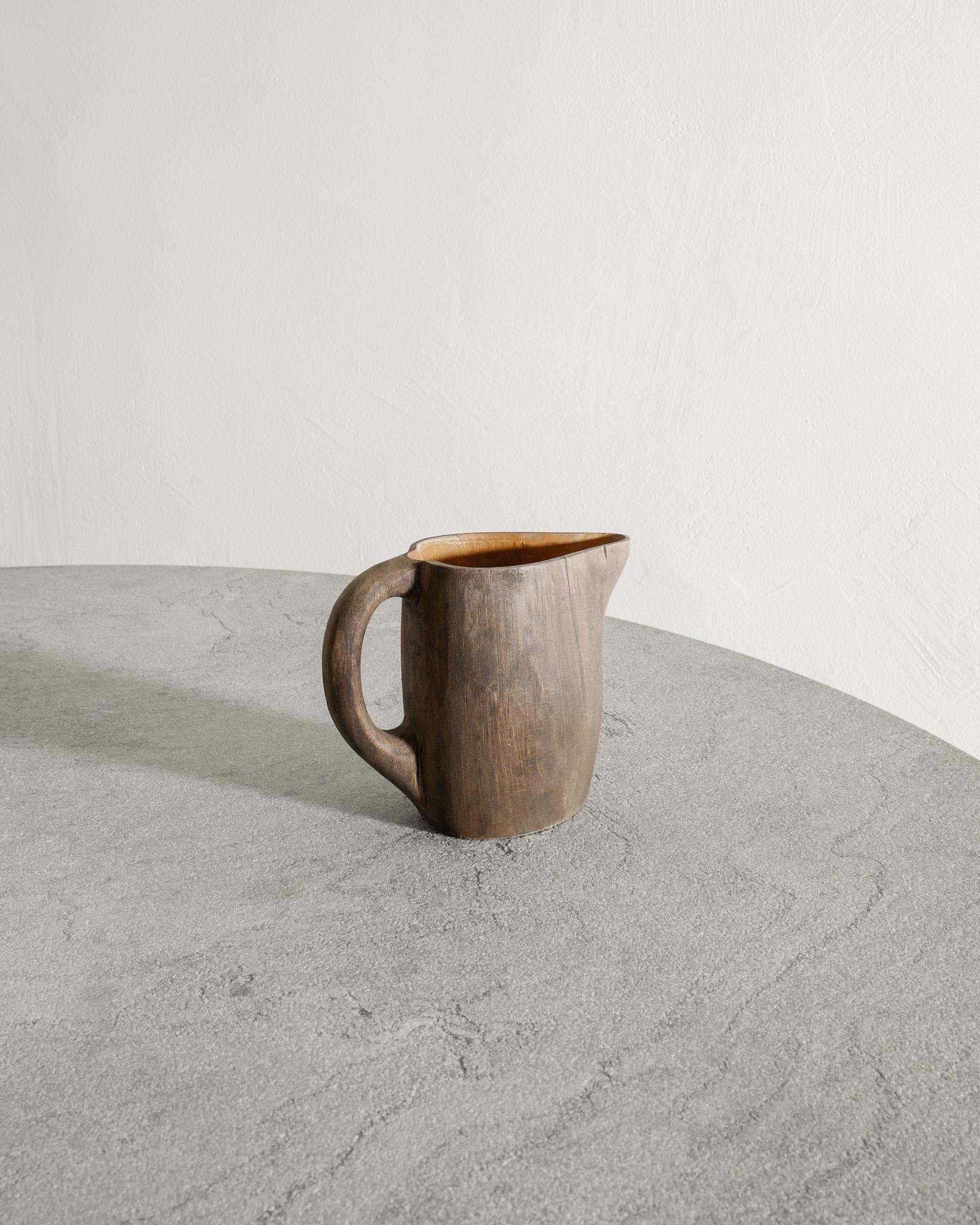 Brocca in legno francese di metà secolo nello stile di Alexandre Noll Prodotto, anni '50 In condizioni buone in vendita a Stockholm, SE