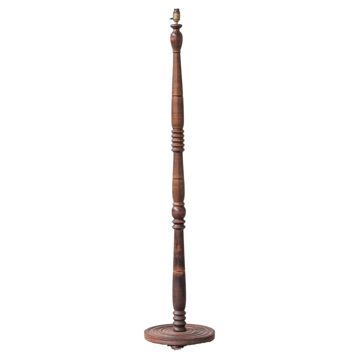 French Mid-Century Wooden Turned Floor Lamp For Sale