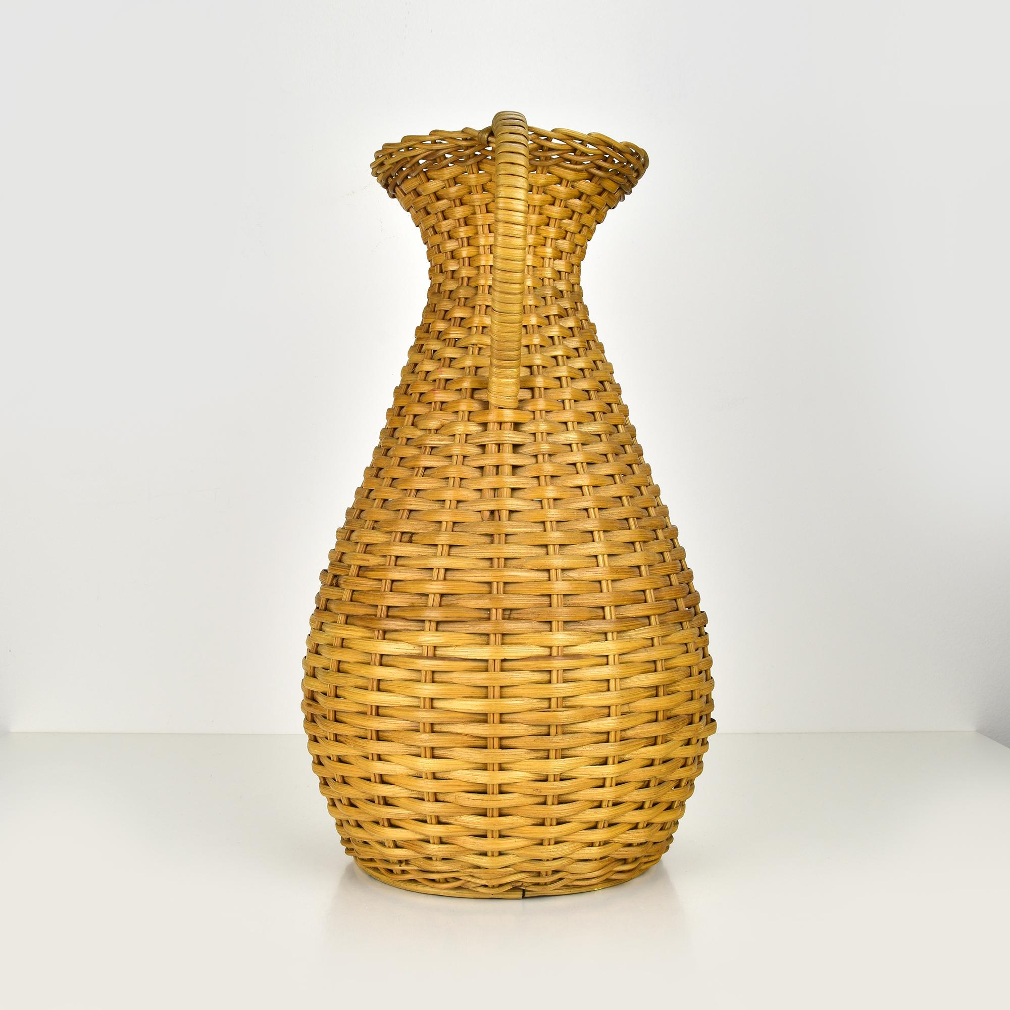 Annerito Vaso in rattan intrecciato con manico, Francia, metà del secolo scorso, 1950 in vendita