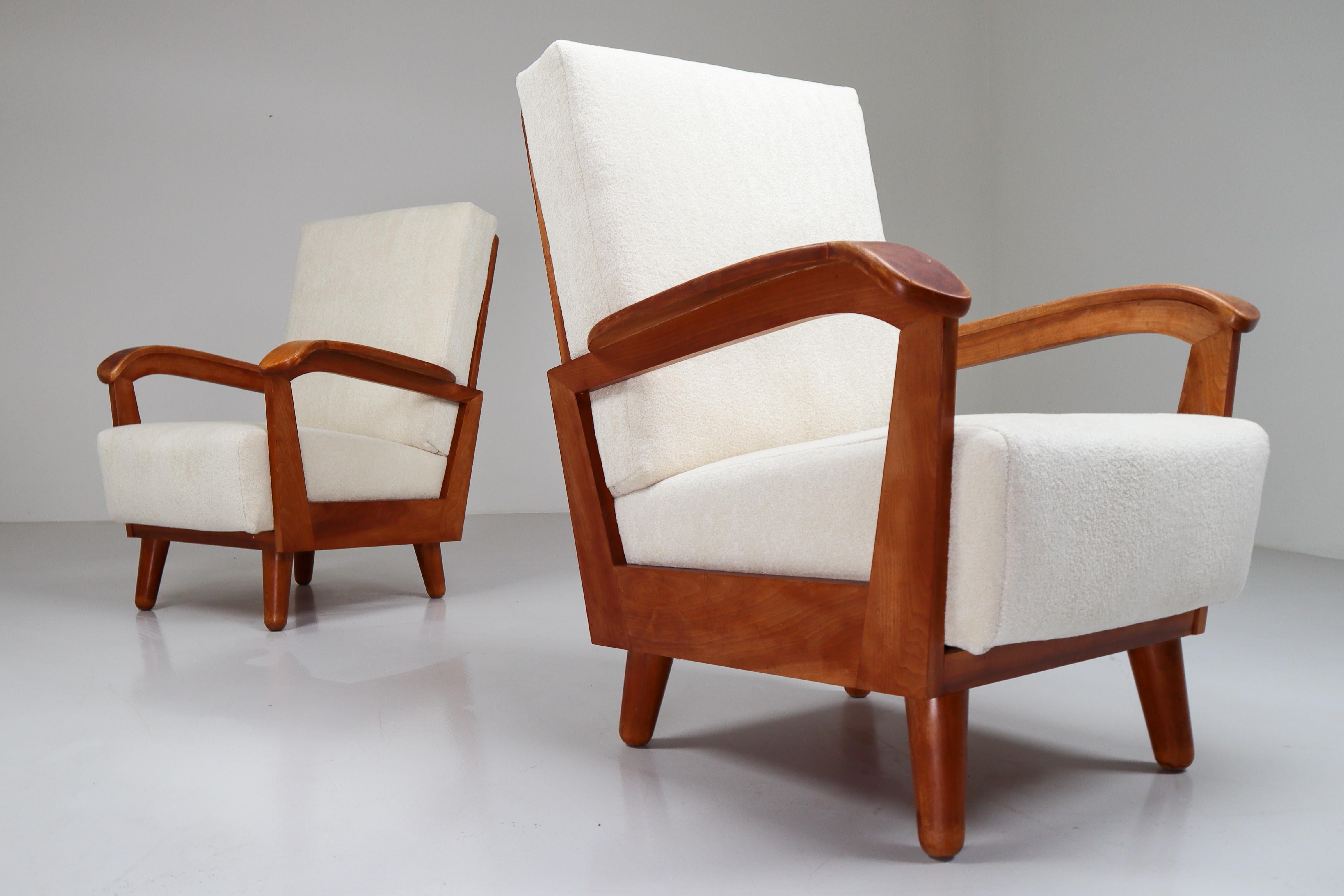 French Midcentury Armchairs in Walnut and Reupholstered in Off-White Wool Fabric 4