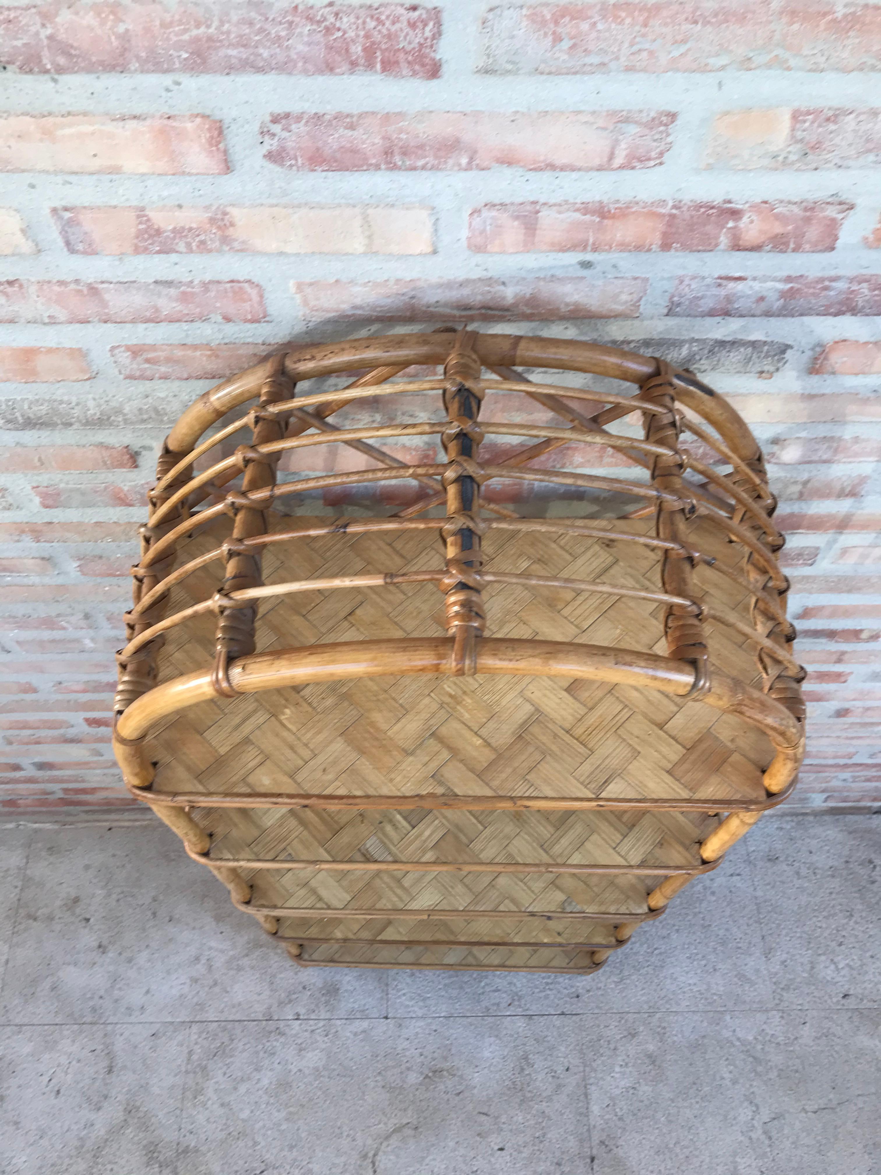 French Midcentury Bamboo Étagère with Five Bamboo Shelves In Good Condition For Sale In Miami, FL