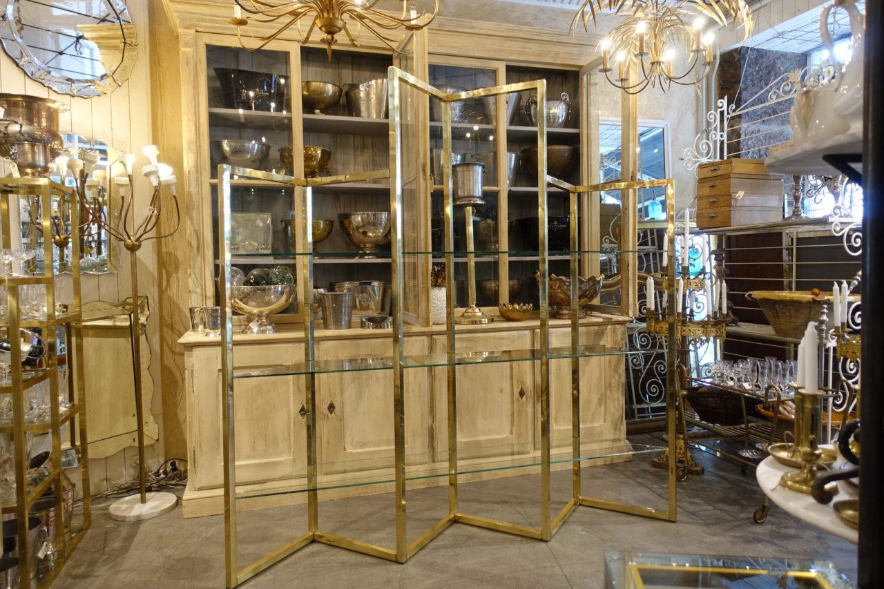 20th Century French Midcentury Brass and Glass Angular Formed Shelving Unit For Sale