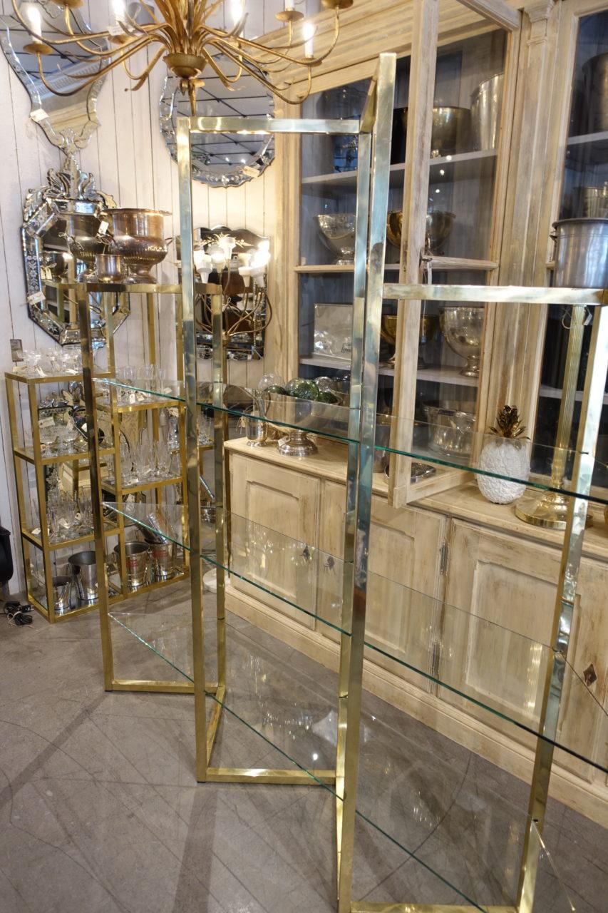 French Midcentury Brass and Glass Angular Formed Shelving Unit For Sale 1