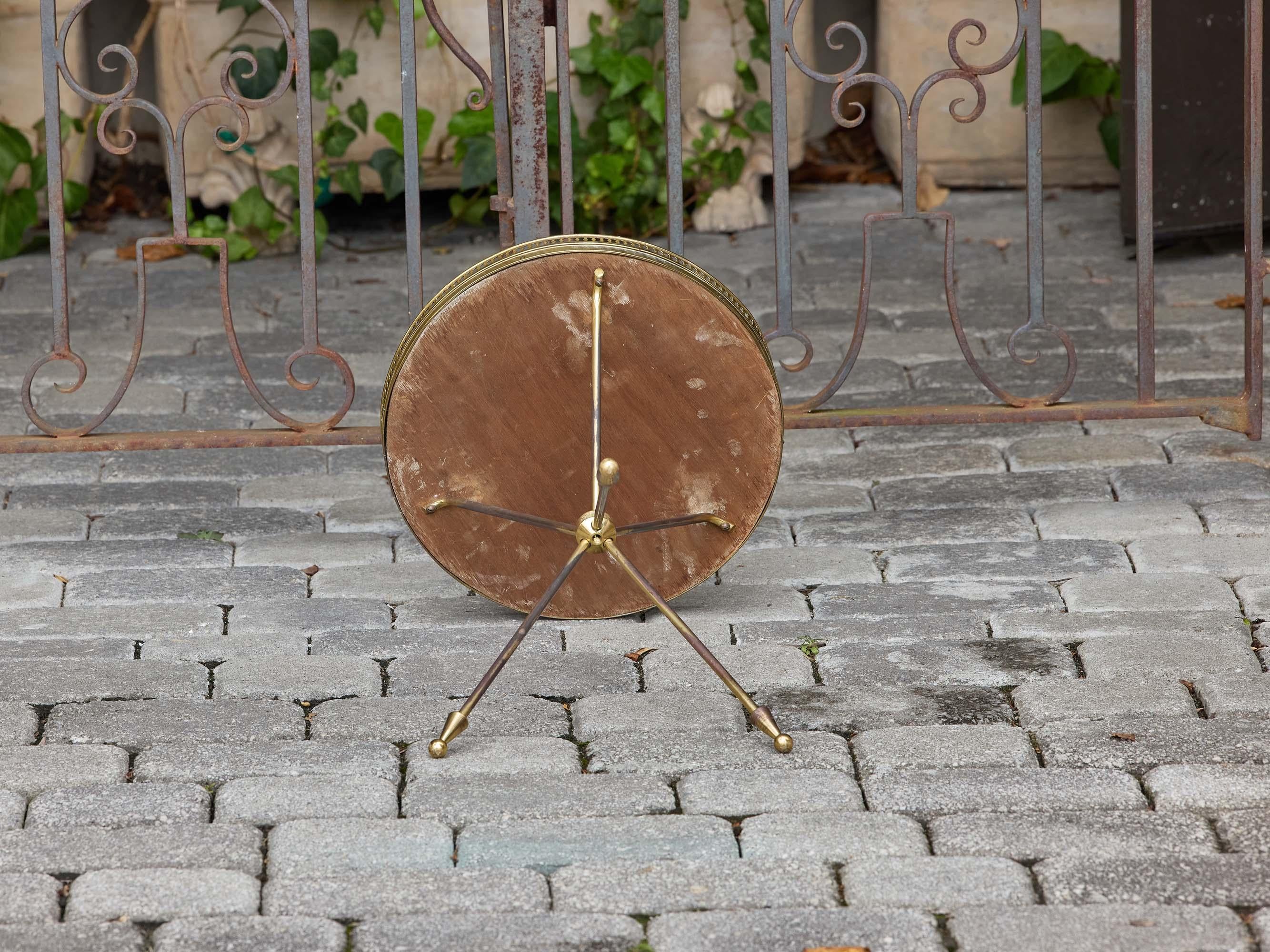 French Midcentury Brass Gueridon Side Table with Mirrored Top and Tripod Base For Sale 1