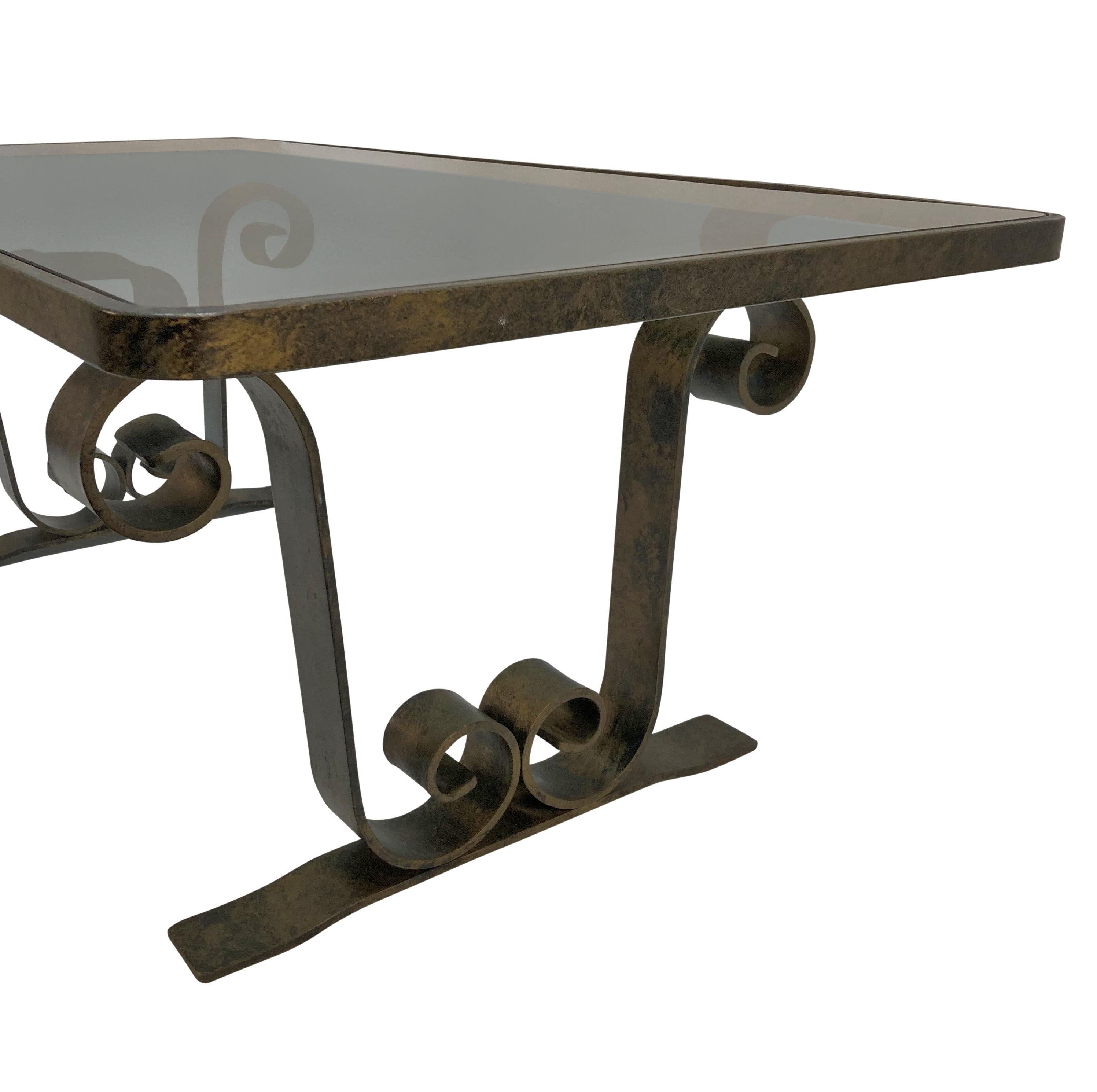 Table d'appoint bronzée française du milieu du siècle Bon état - En vente à Kent, Dover