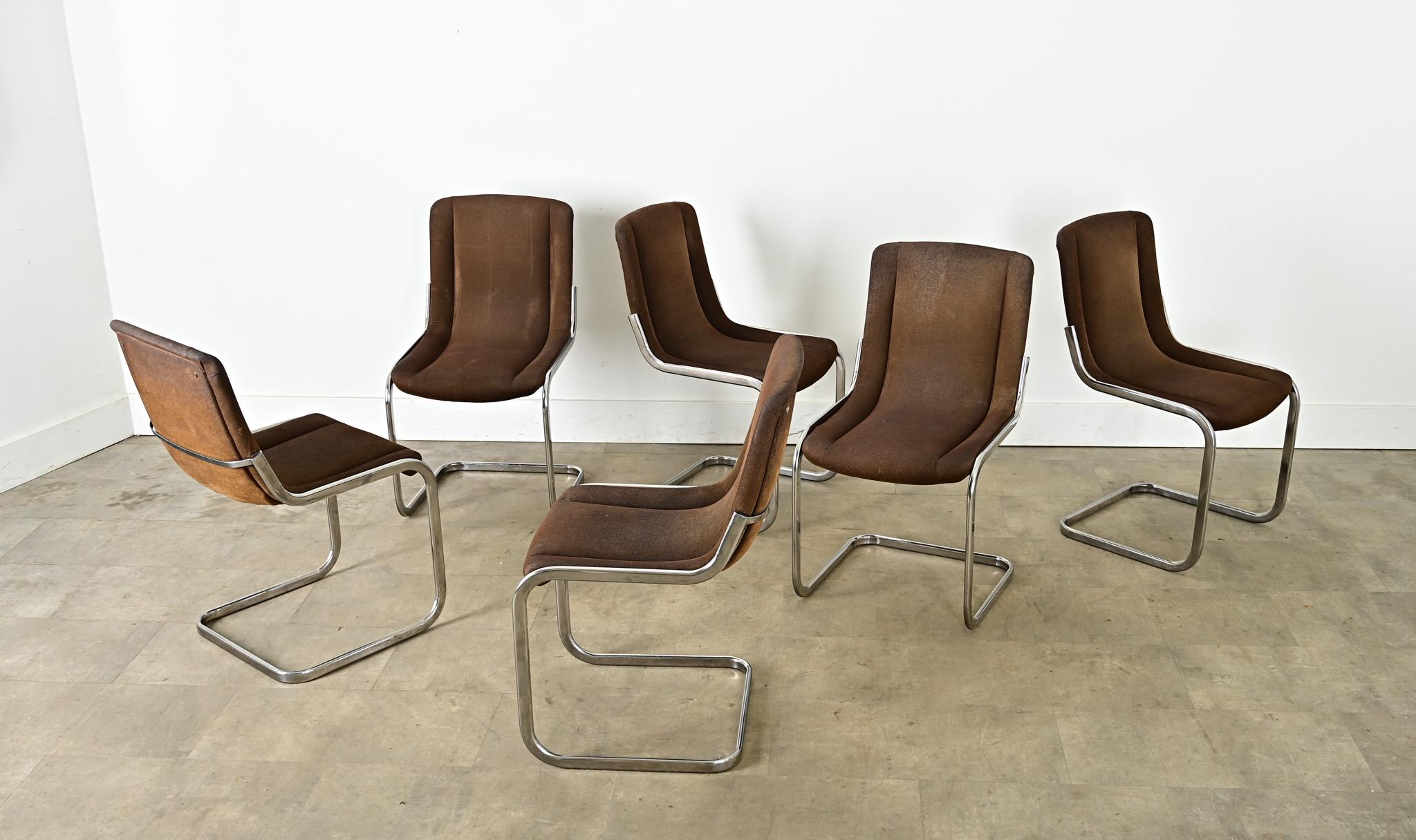 Sedie da pranzo a sbalzo francesi del Medioevo in cromo in vendita 2