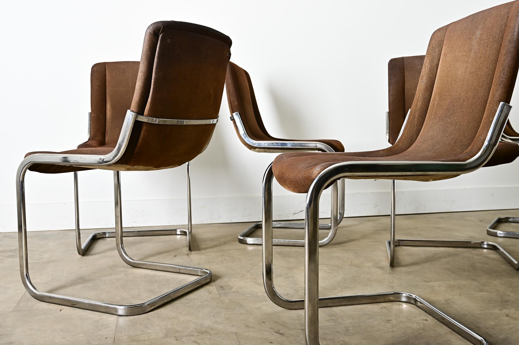 Metallo Sedie da pranzo a sbalzo francesi del Medioevo in cromo in vendita