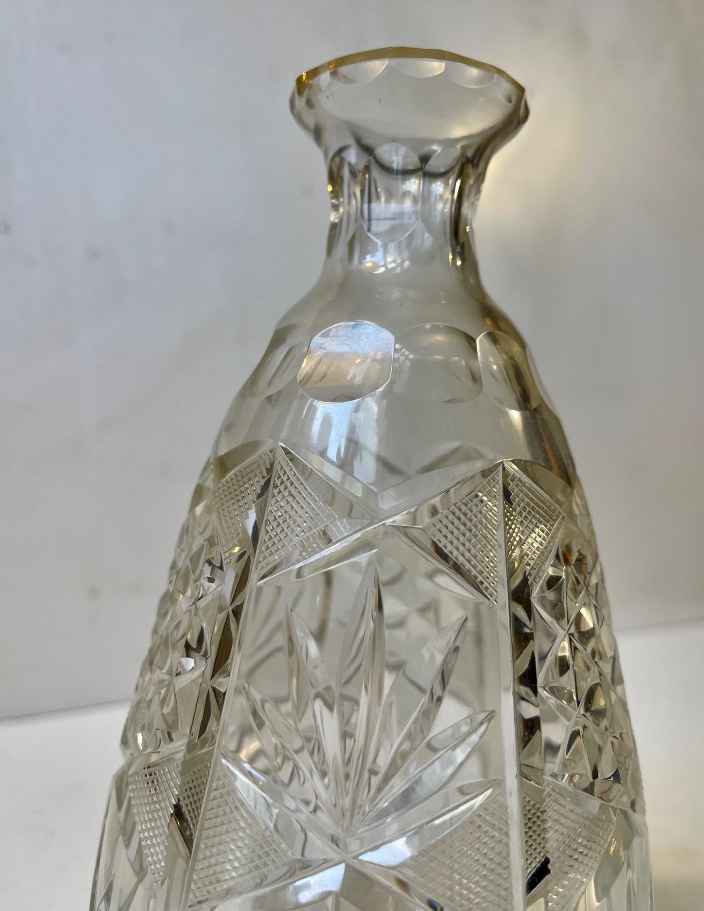 French Midcentury Cut Crystal Decanter from Cristal De Lorraine, 1950s For Sale 1