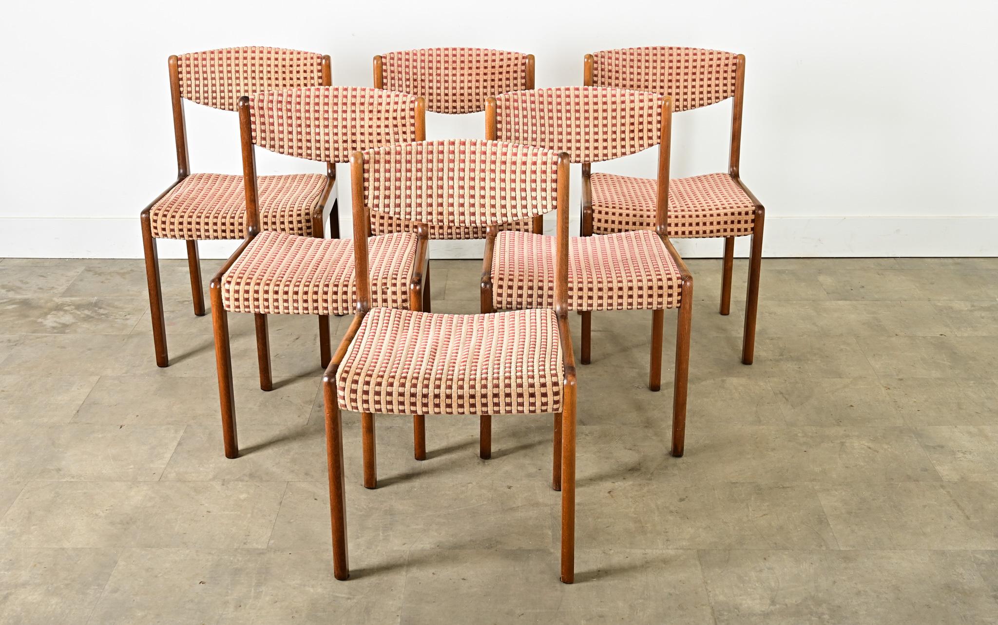 Francese Sedie da pranzo francesi del Medioevo - Set di 6 in vendita