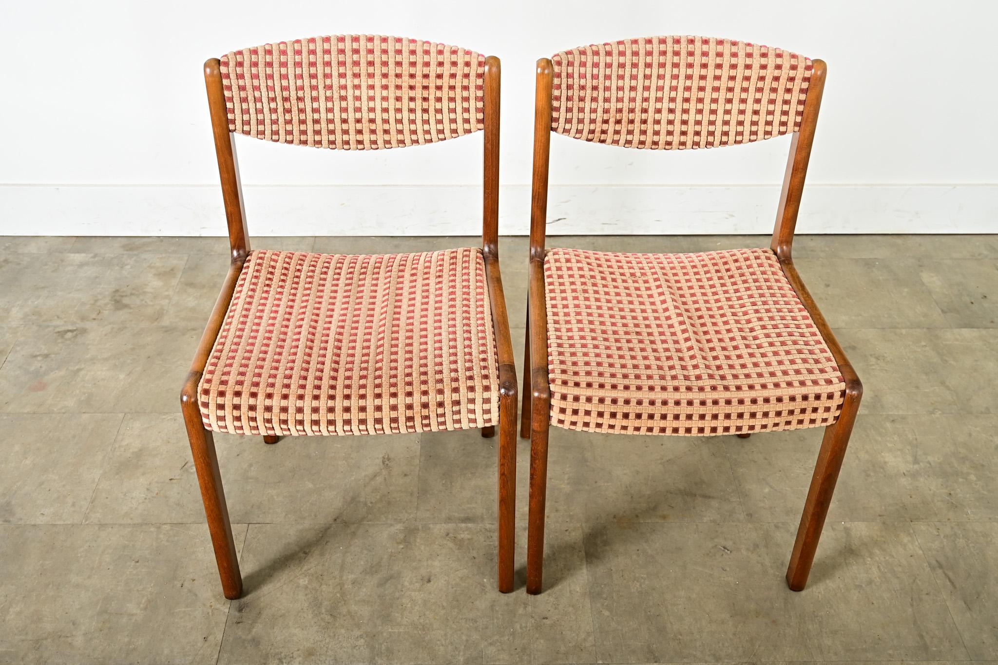 XX secolo Sedie da pranzo francesi del Medioevo - Set di 6 in vendita