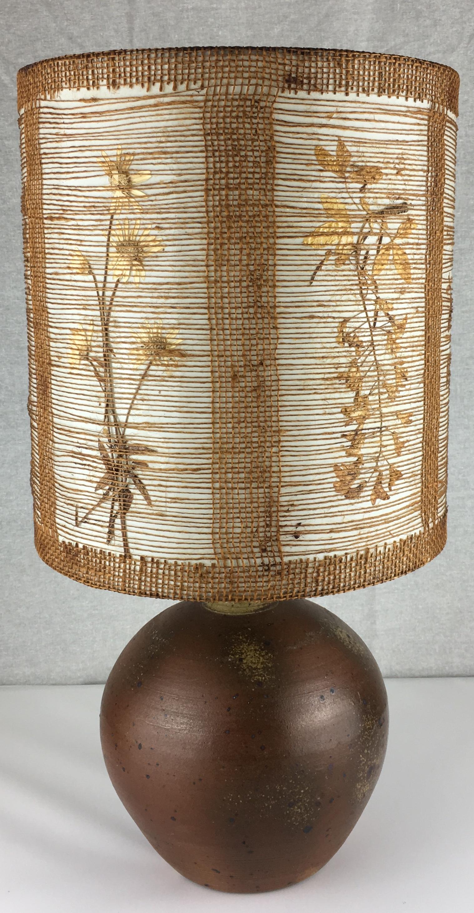 French Mid-20th Century Earthenware Terracotta Table Lamp  For Sale 1