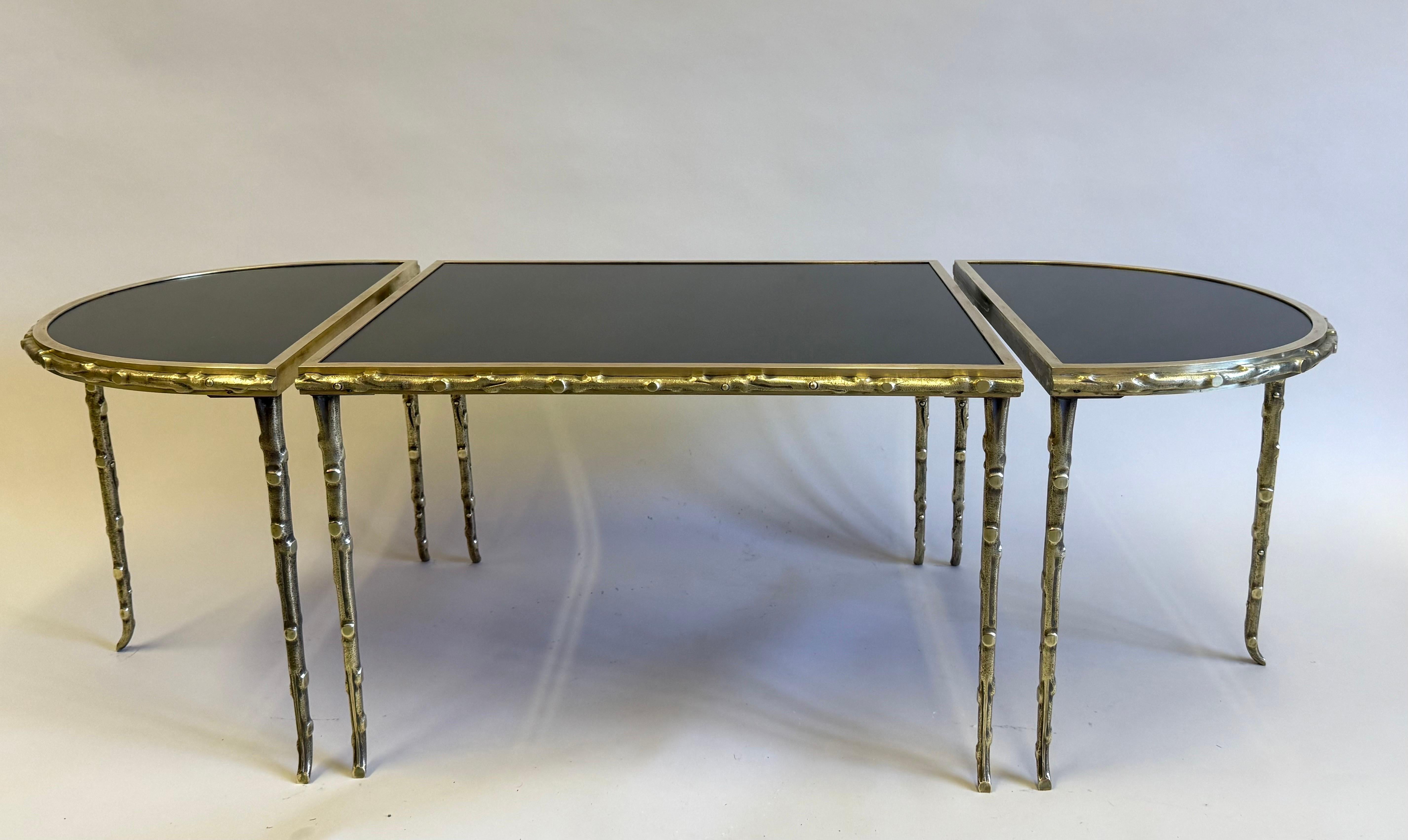 Französisch Midcentury Vergoldete Bronze Faux  Couchtisch aus Bambus und Opal, Maison Bagues im Zustand „Gut“ im Angebot in New York, NY