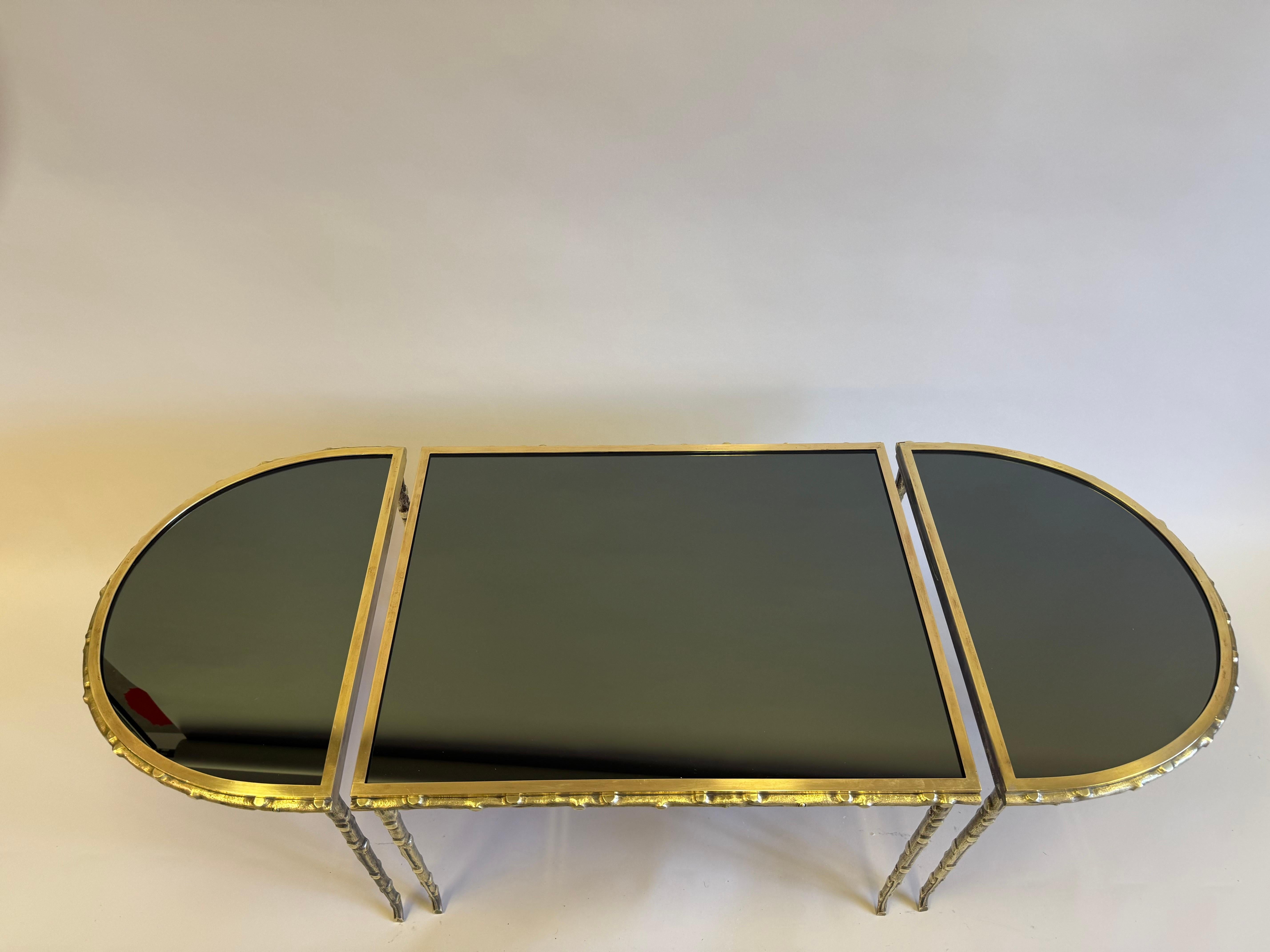 Französisch Midcentury Vergoldete Bronze Faux  Couchtisch aus Bambus und Opal, Maison Bagues (20. Jahrhundert) im Angebot
