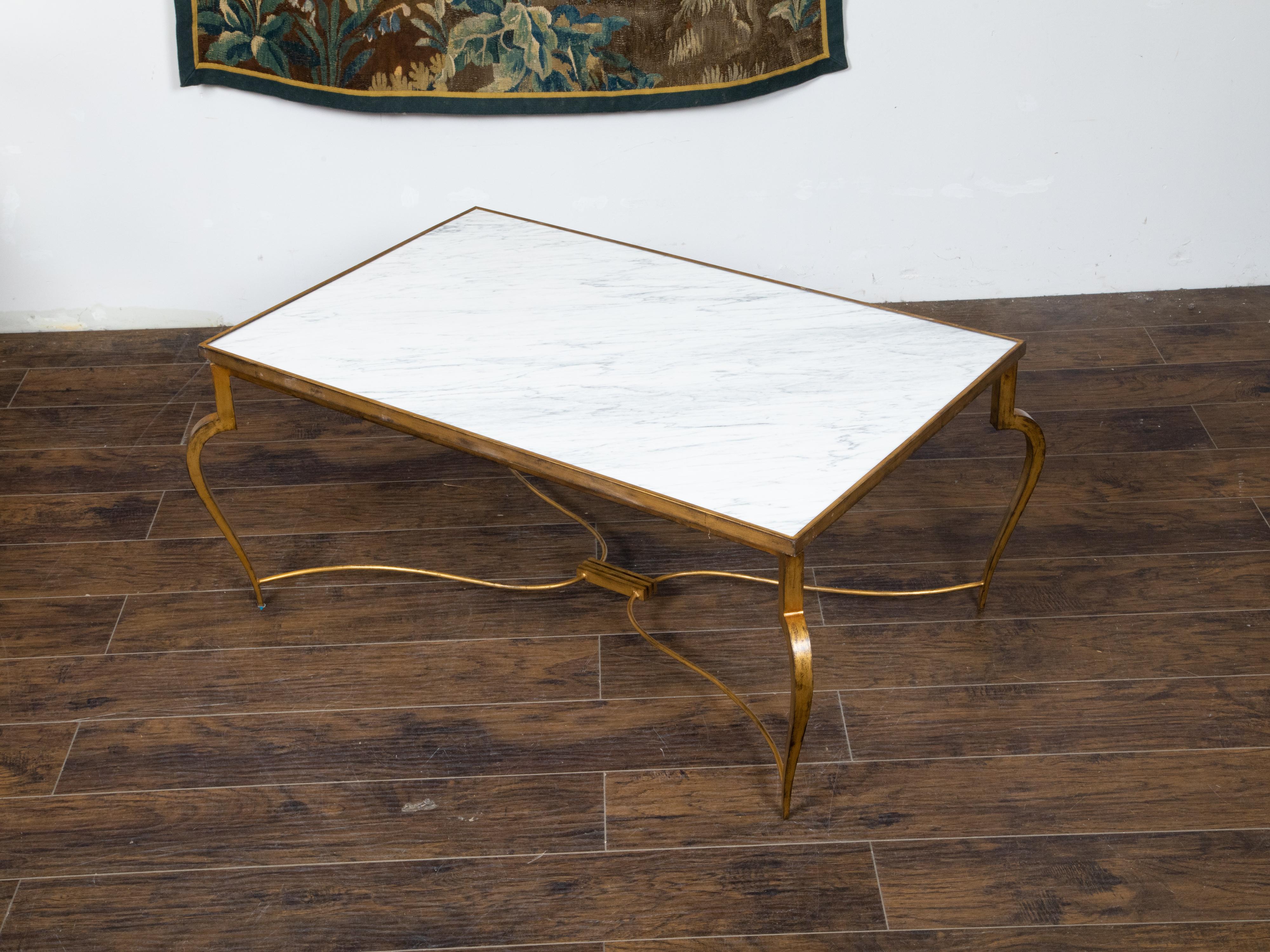 French Midcentury Gilt Iron Coffee Table with White Marble Top and Cabriole Legs For Sale 3
