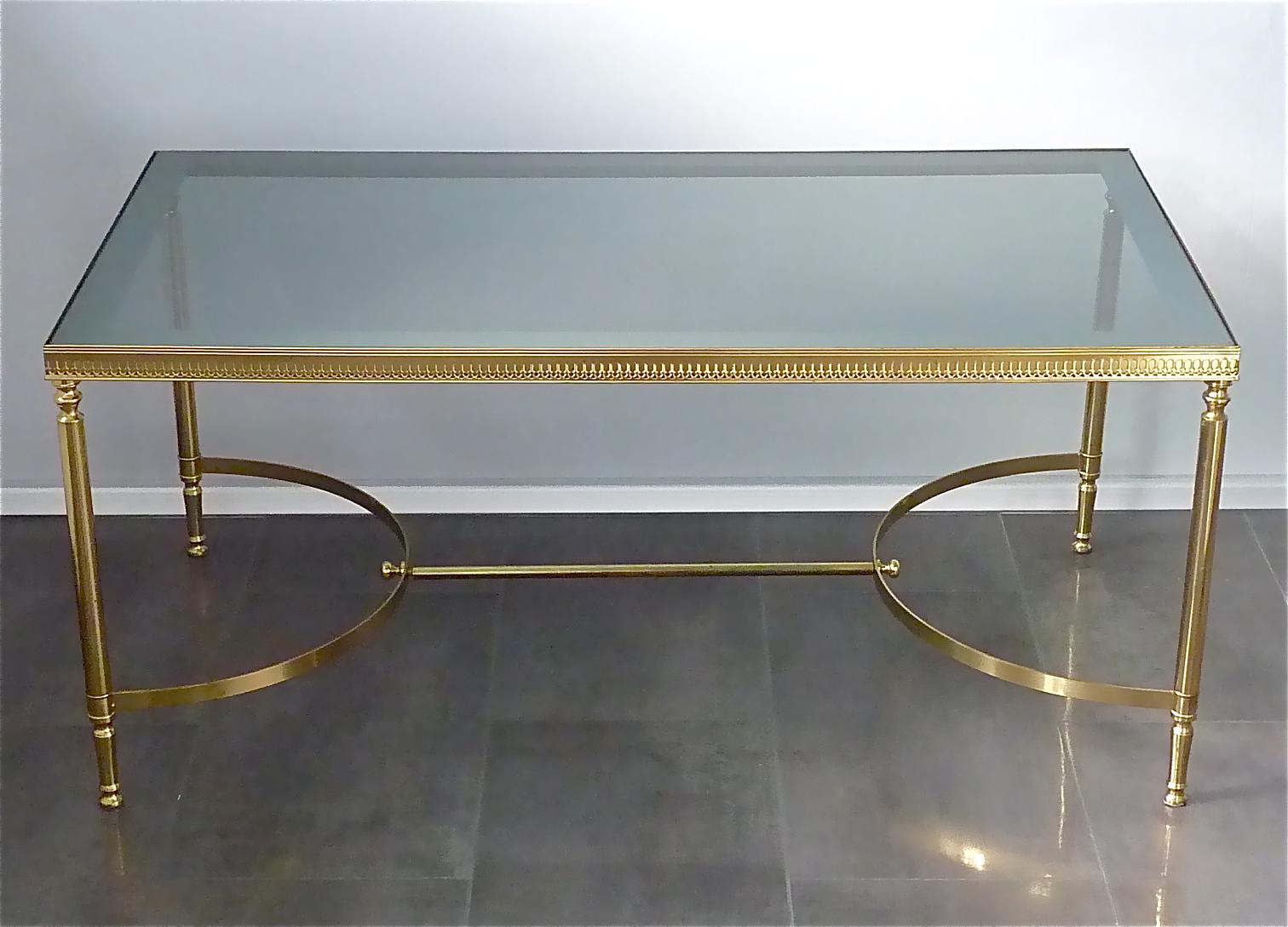 Large elegant French Maison Baguès patinated brass and mirrored glass sofa, couch side or end table, Paris France circa 1950-1960. The high quality table comparable to Maison Jansen and Maison Charles is 50 cm / 19.69 inches tall, 111 cm / 43.70