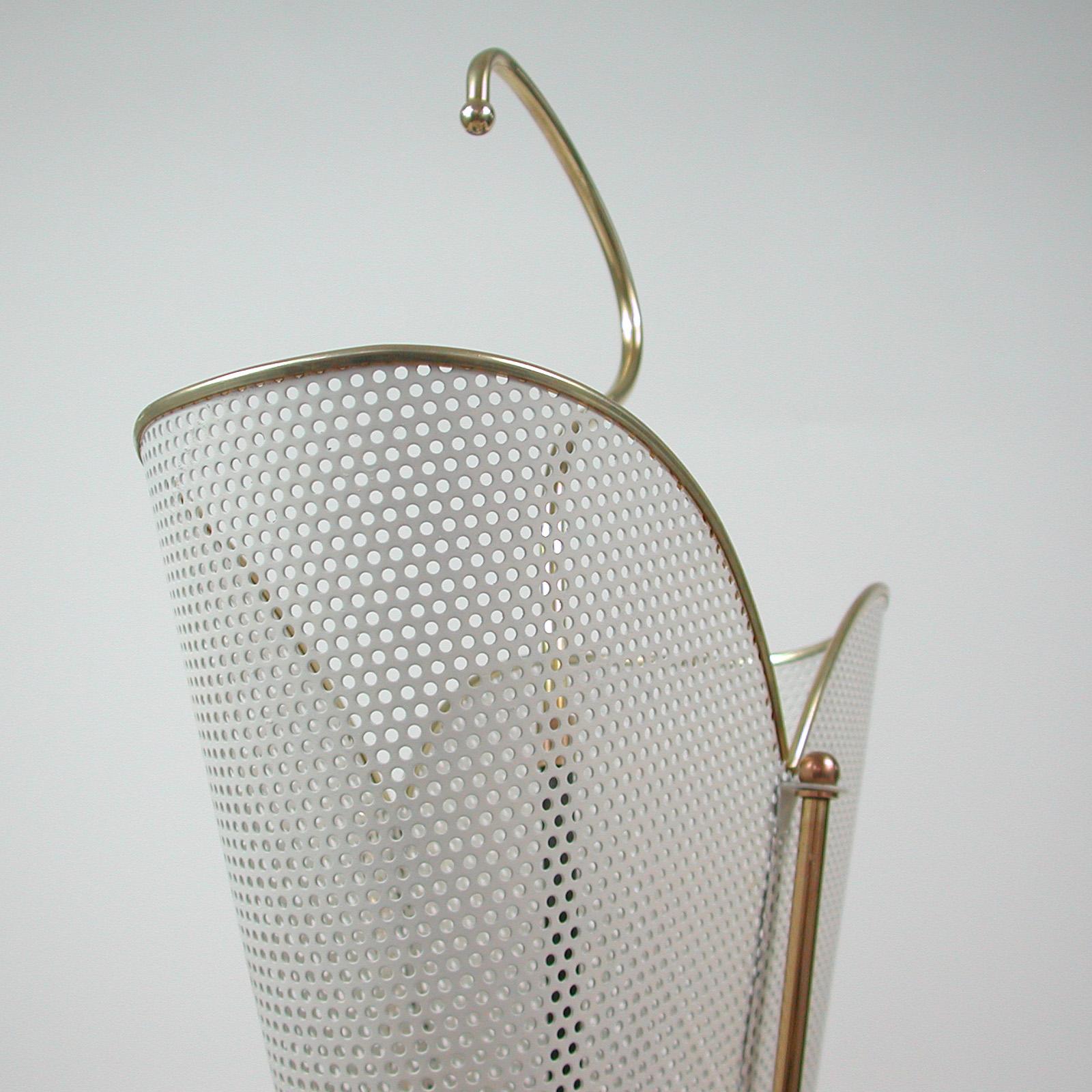 French Midcentury Mategot Style White Umbrella Stand, 1950s For Sale 3