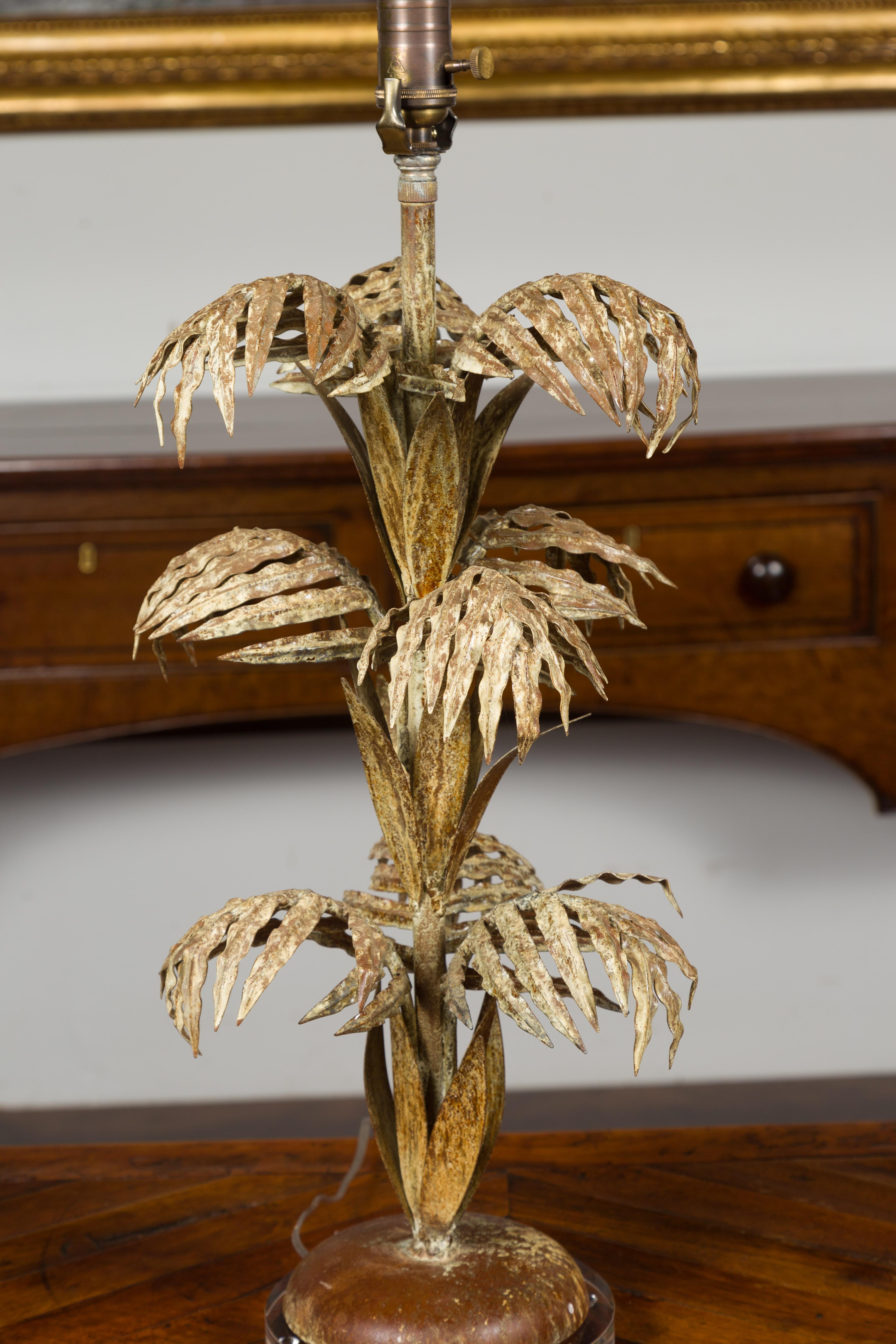 French Midcentury Metal Three-Tiered Palm Tree Lamp with Custom Lucite Base For Sale 7