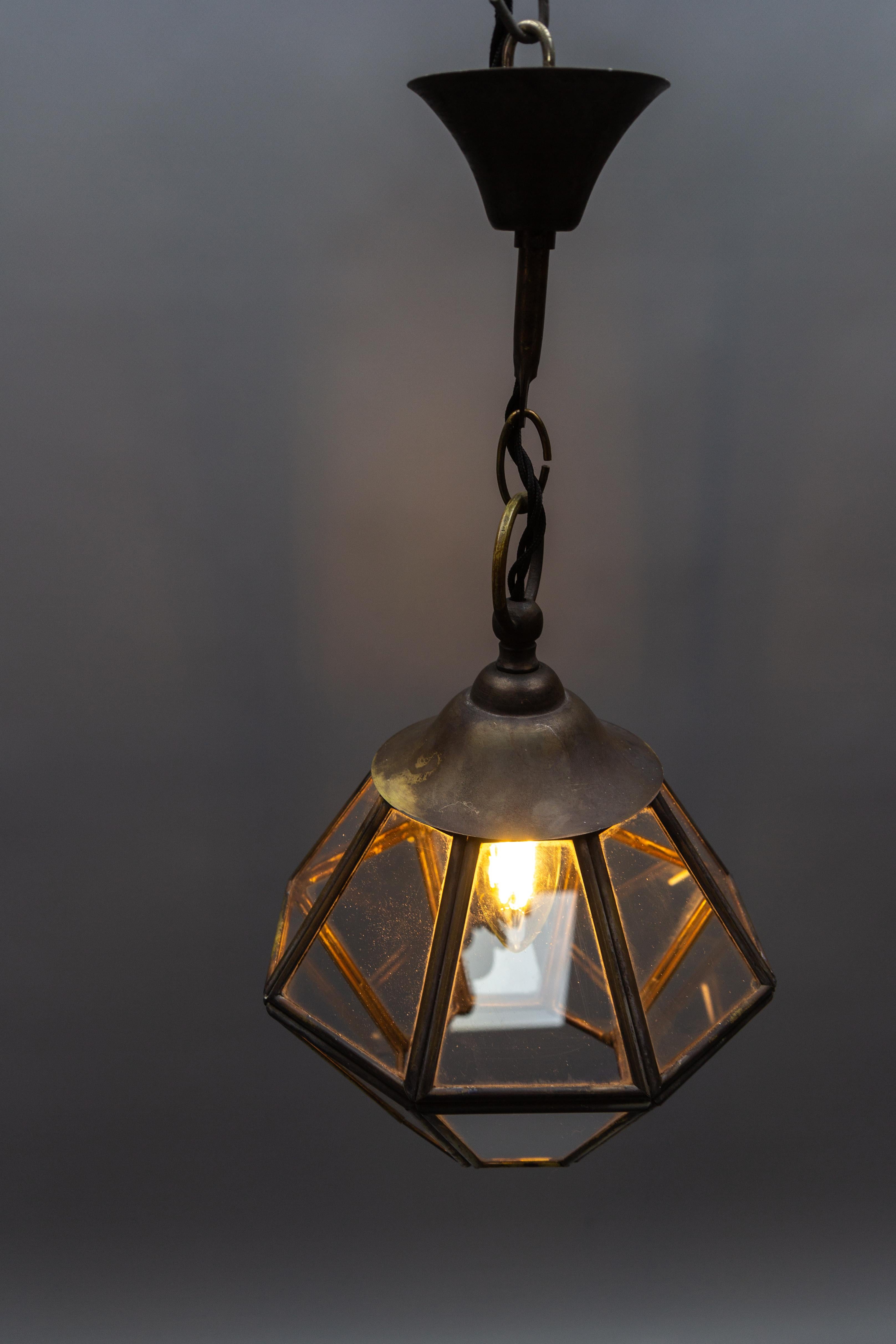 French Midcentury-Modern Brass and Clear Glass Octagonal Hanging Lantern For Sale 13