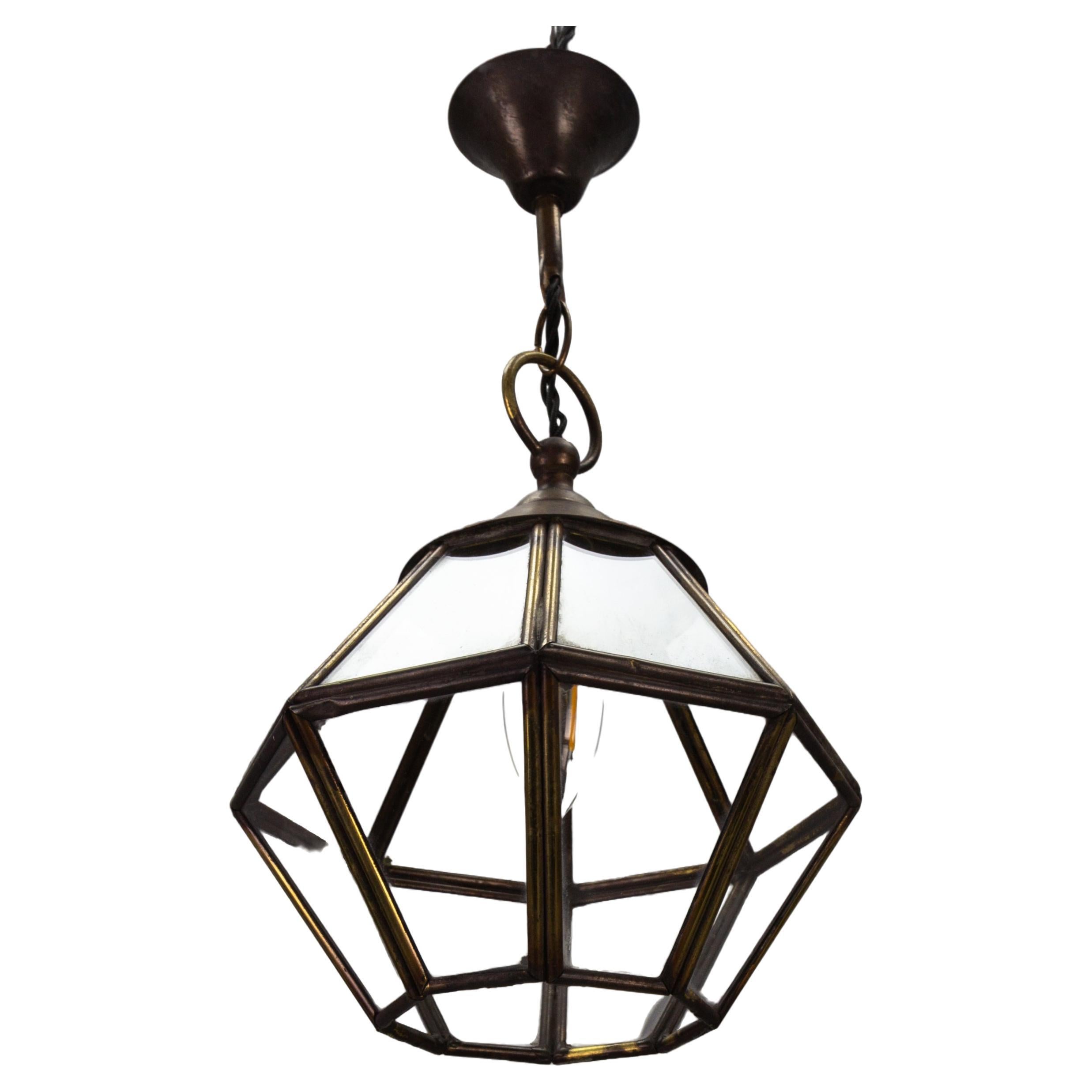 French Midcentury-Modern Brass and Clear Glass Octagonal Hanging Lantern For Sale