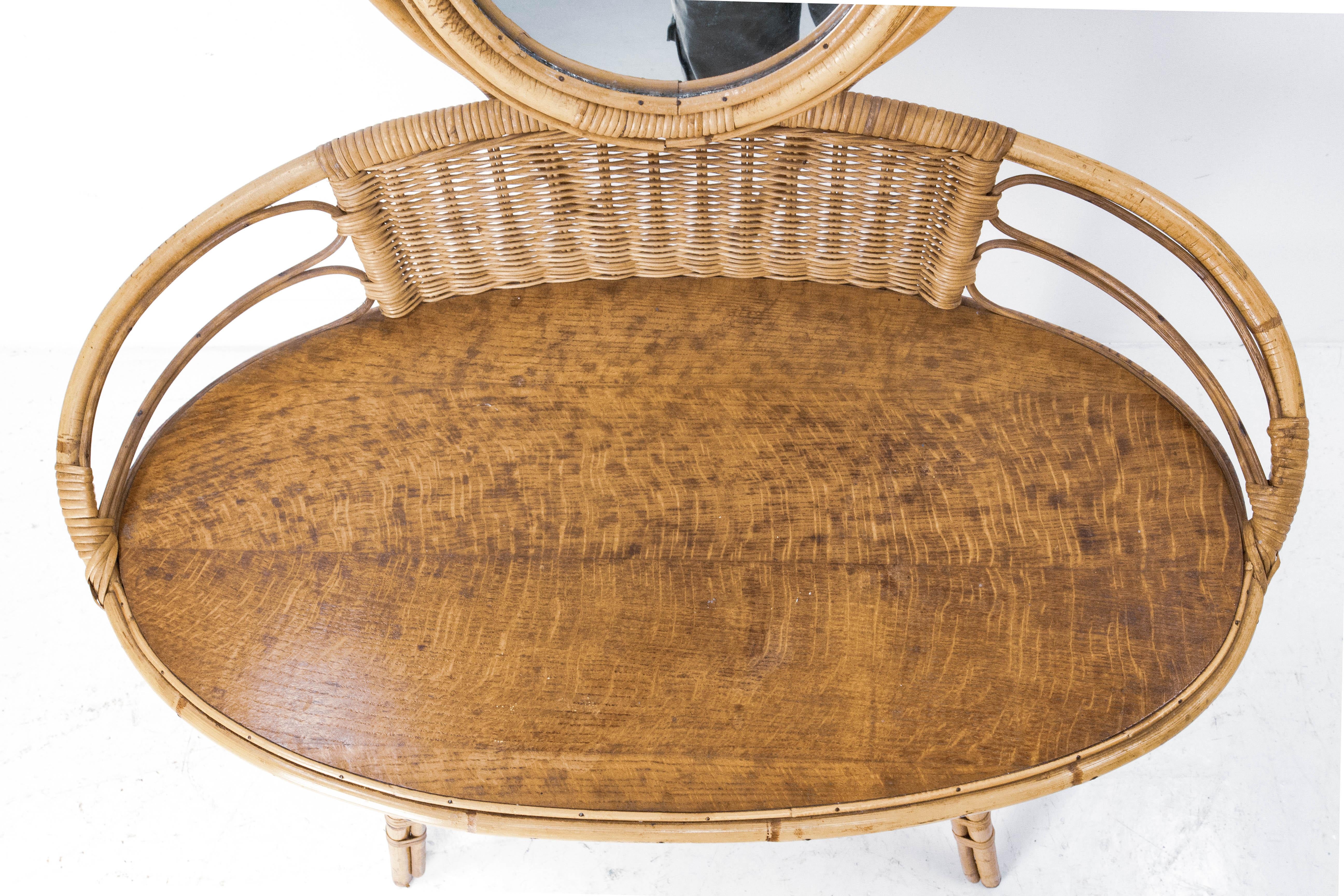 French Midcentury Modern Rattan Dressing Table Vanity Unit with Mirror In Good Condition In Labrit, Landes