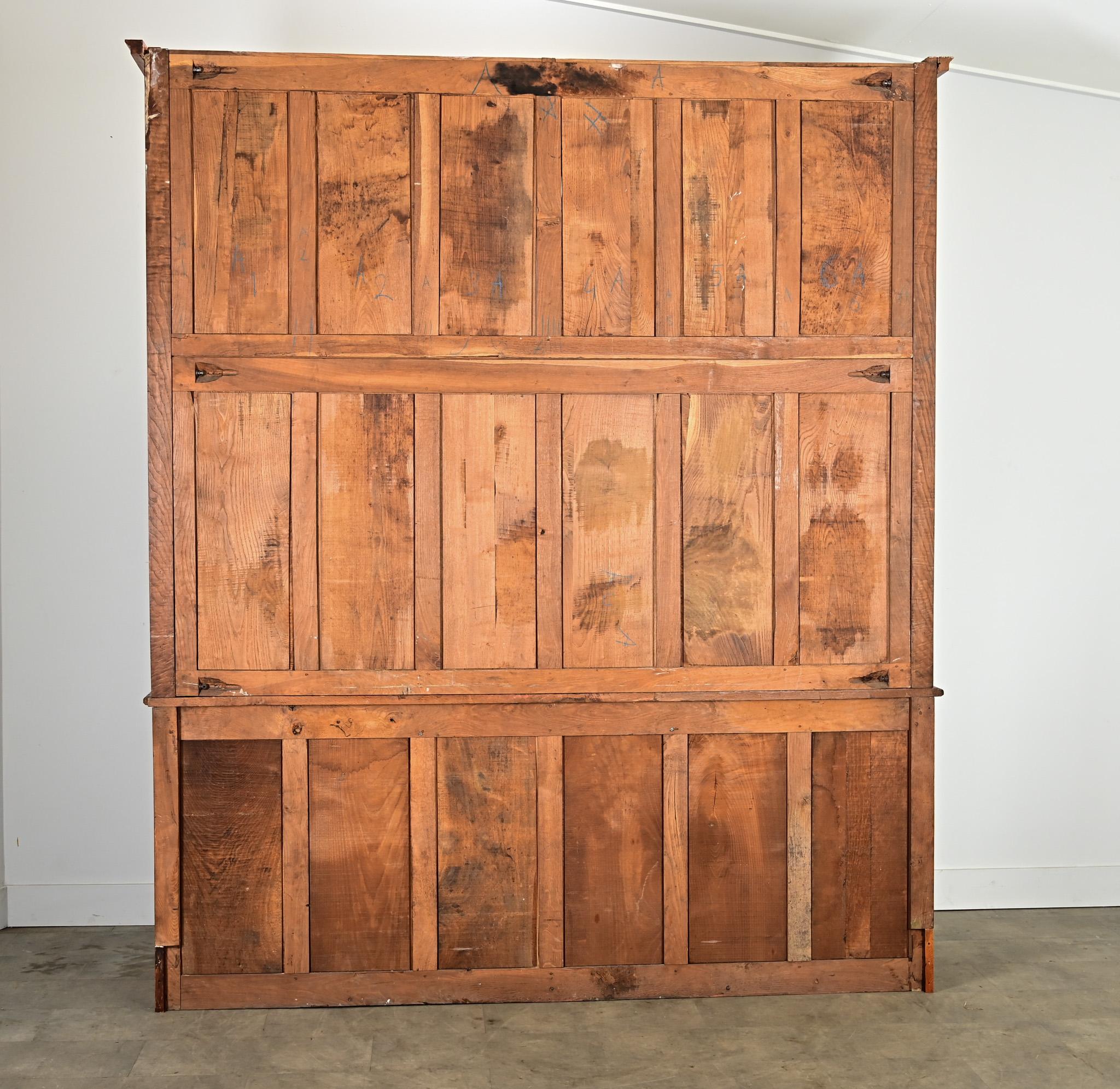 Biblioteca francese del Medioevo in Oak in vendita 4