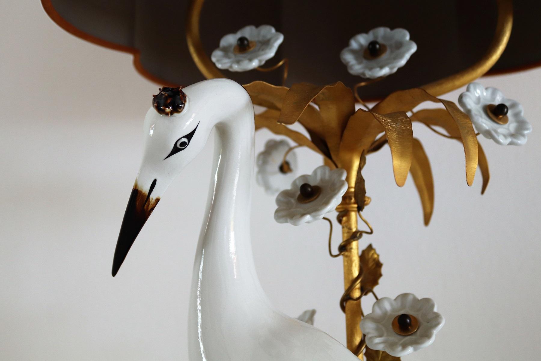 French Table Lamp with Porcelain Crane or Heron and Flowers, 1970s For Sale 3