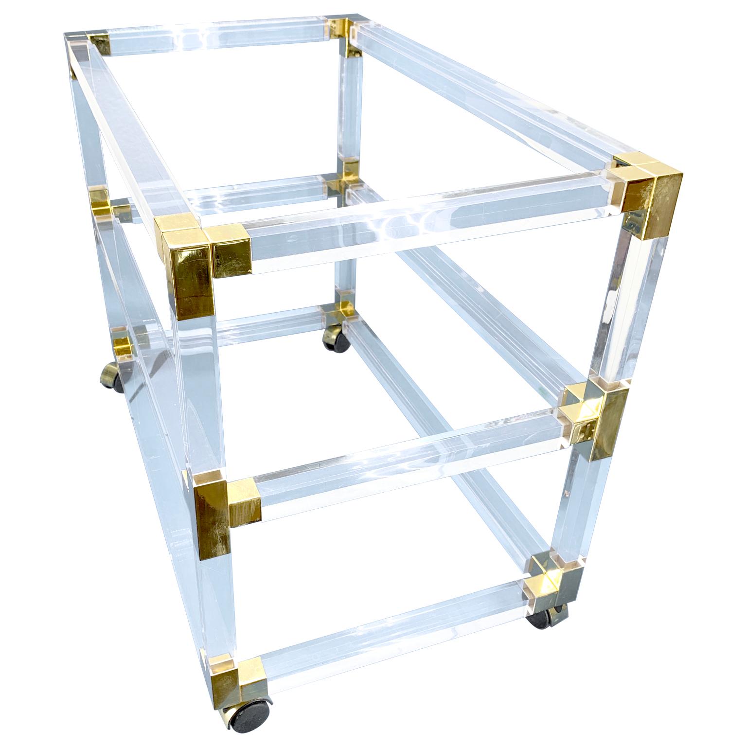 Mid-Century Modern French Mid-Century Three-Tier Bar Cart Trolley In Lucite And Brass For Sale