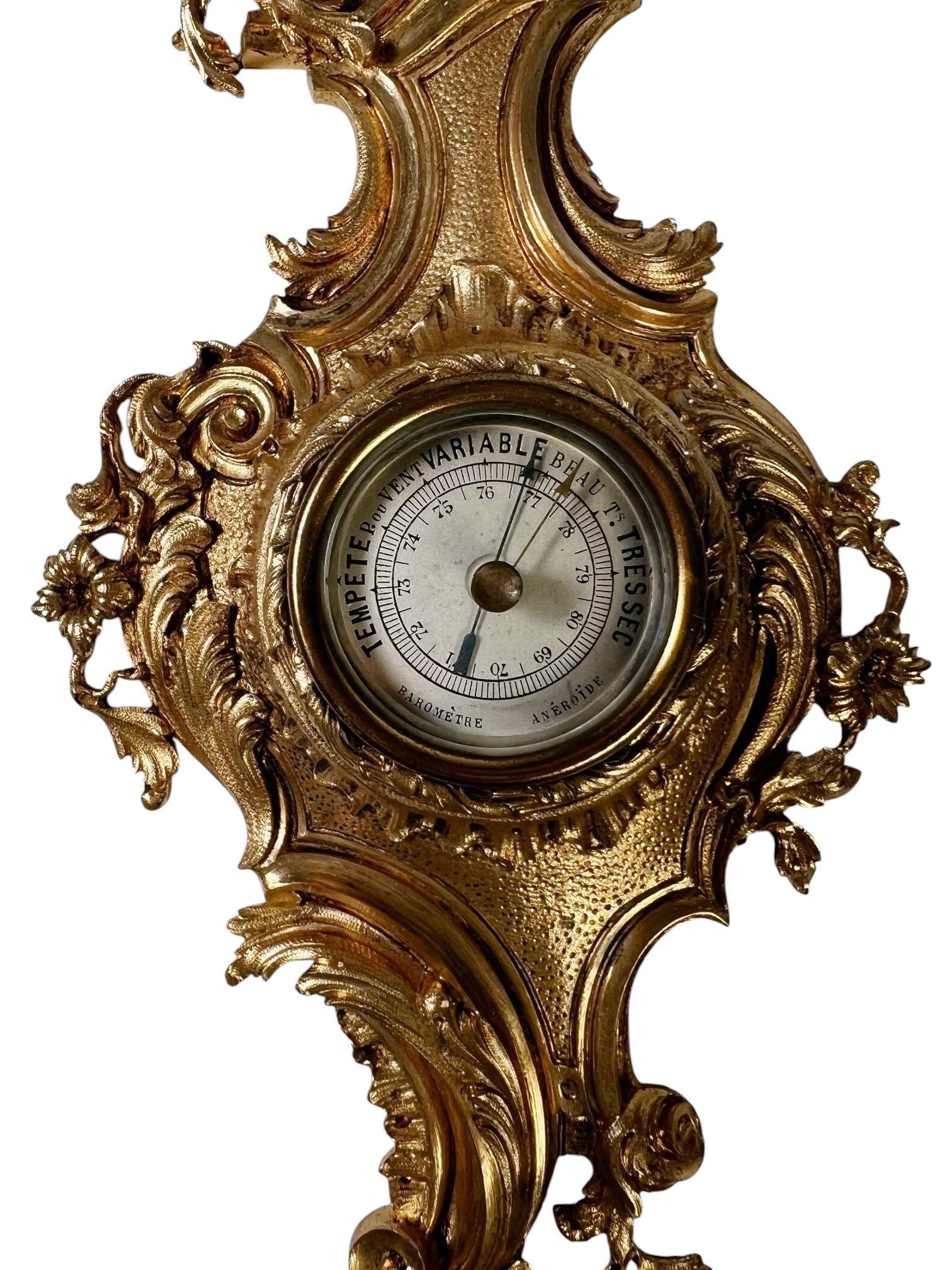 French Miniature Bronze Doré Centigrade Thermometer and Barometer Bon état - En vente à Dallas, TX