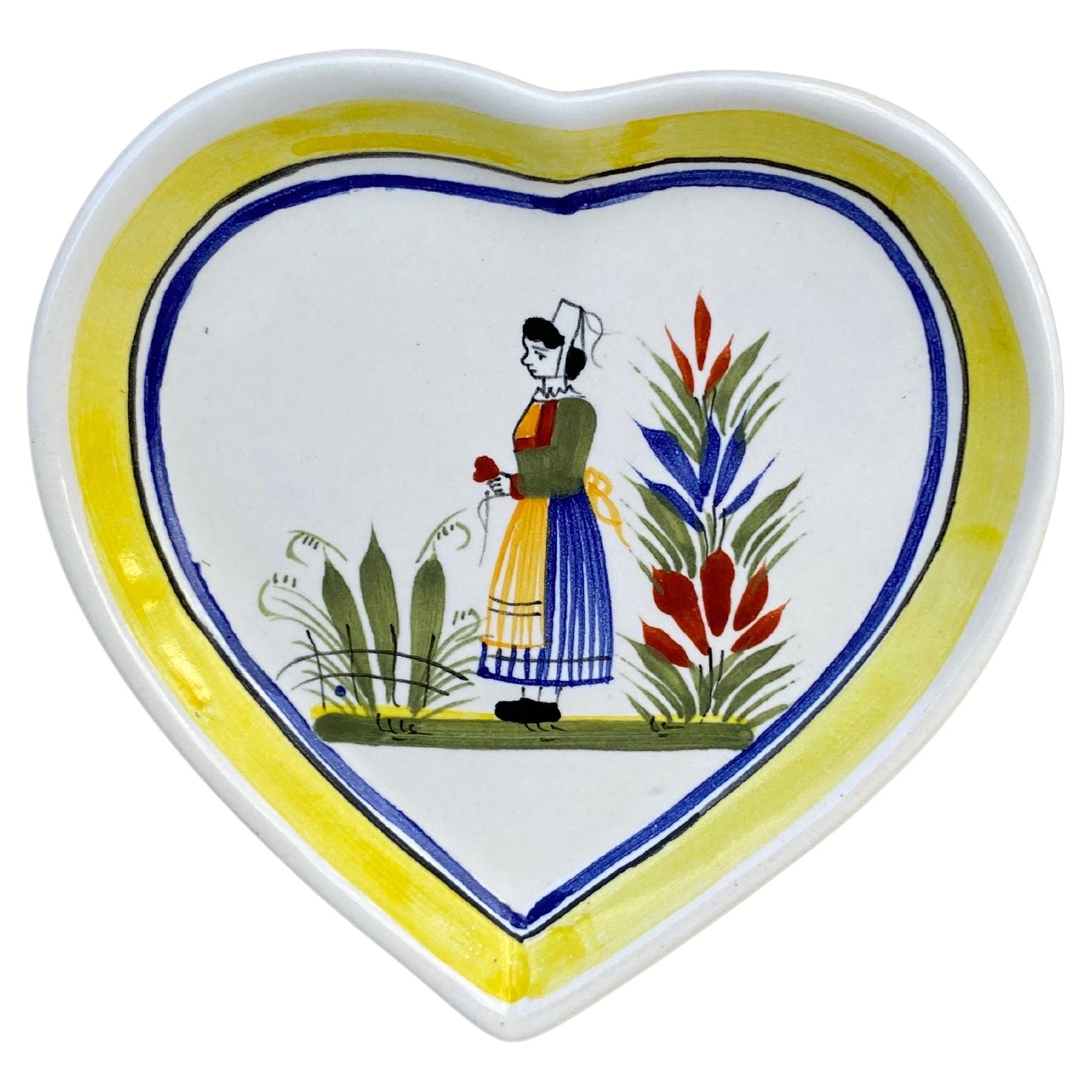 French Miniature Quimper Heart Plate Circa 1950 For Sale
