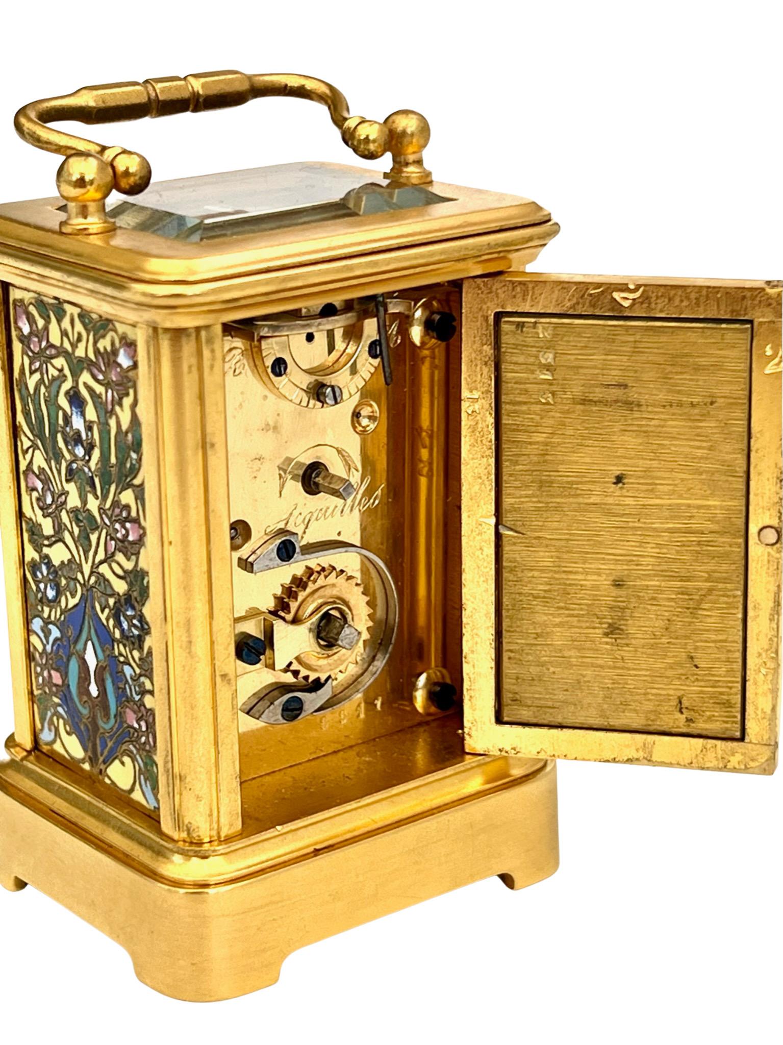 Französische Miniaturuhr 8 Tage Kutsche Uhr mit Champlevé Emaille Panels im Angebot 8