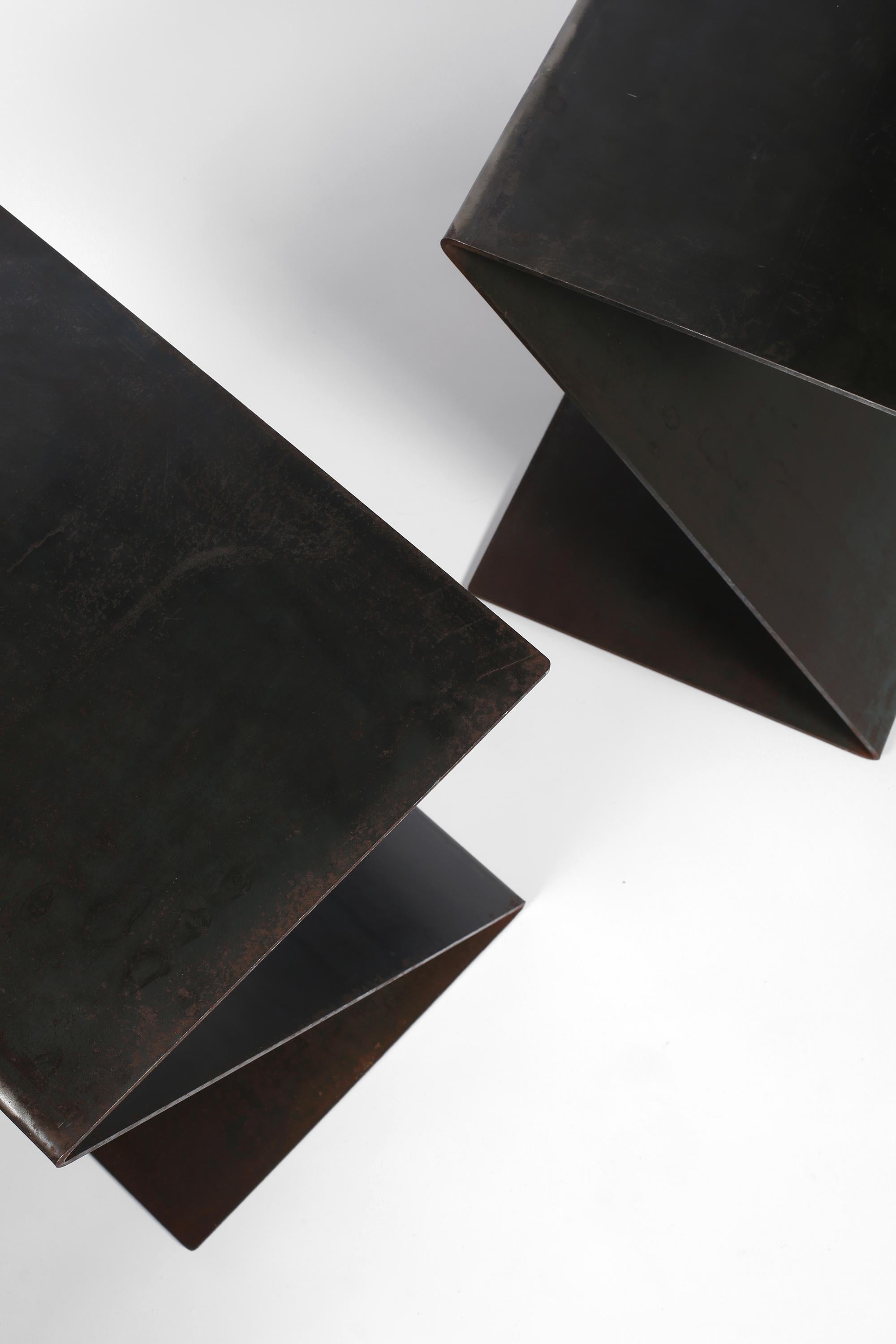 Tables « Z » minimalistes françaises en acier plié en vente 13