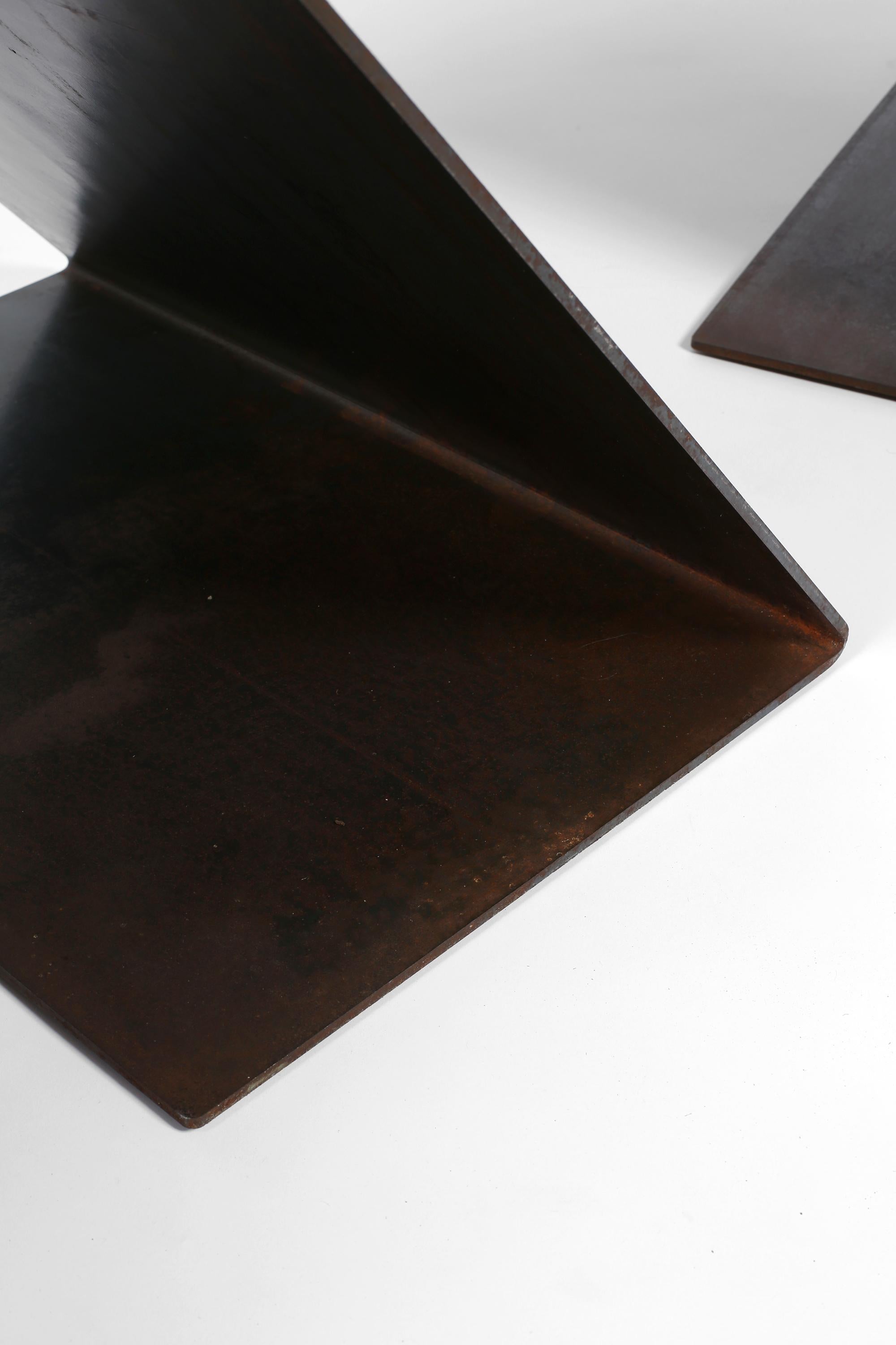 Tables « Z » minimalistes françaises en acier plié en vente 1