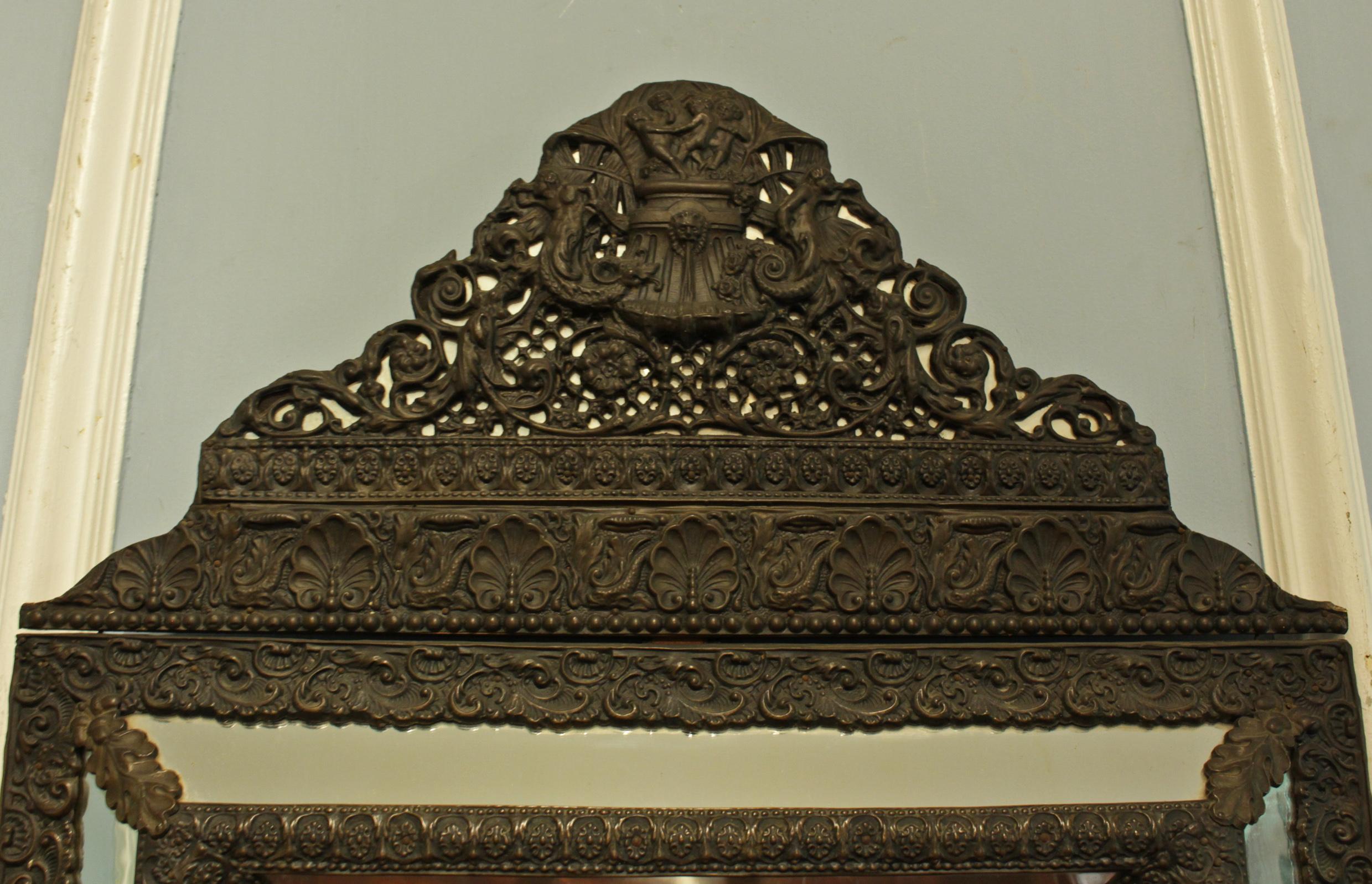 Francese Miroir a Parecloses, uno specchio da sposa francese in vendita